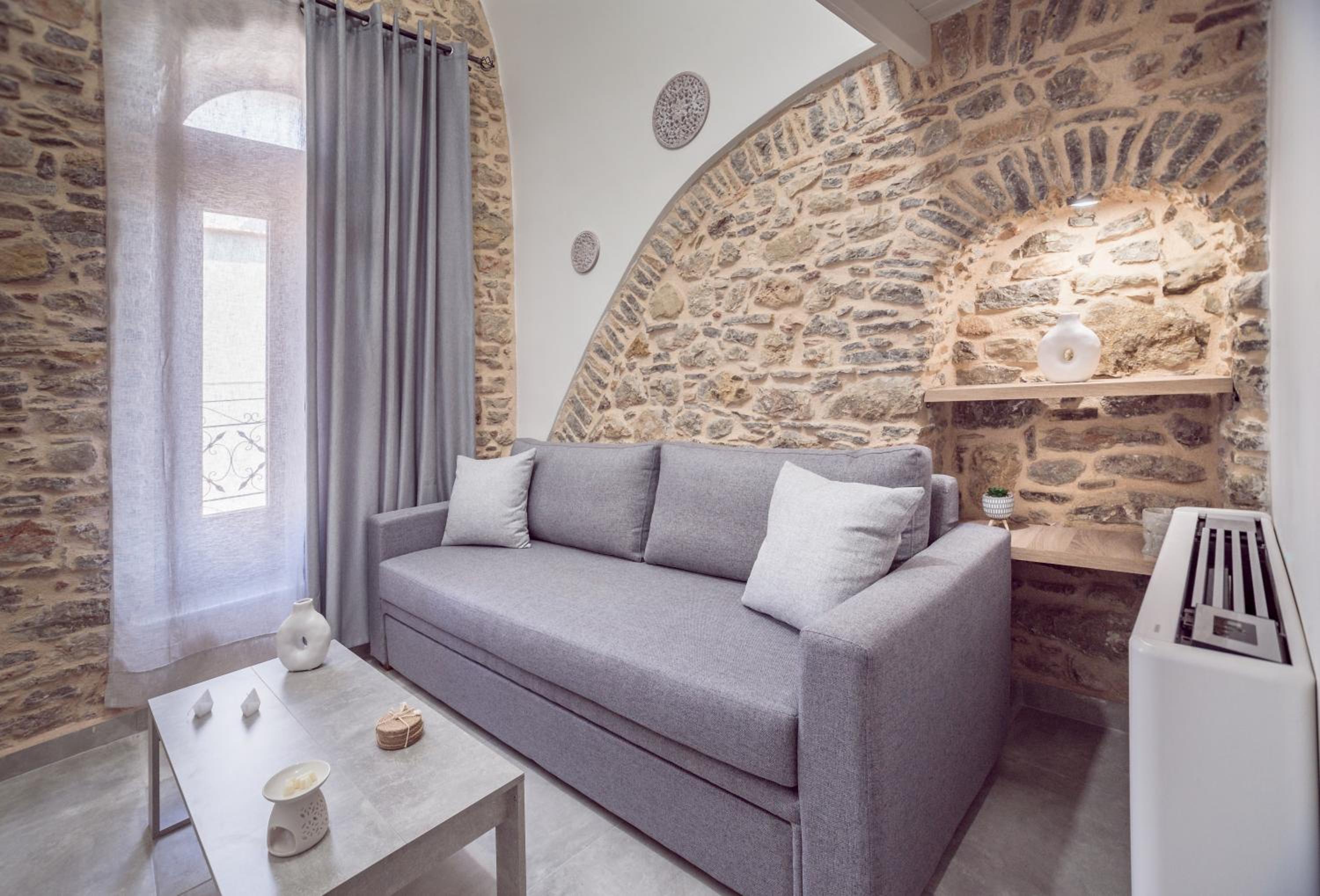 Avgoustinos house