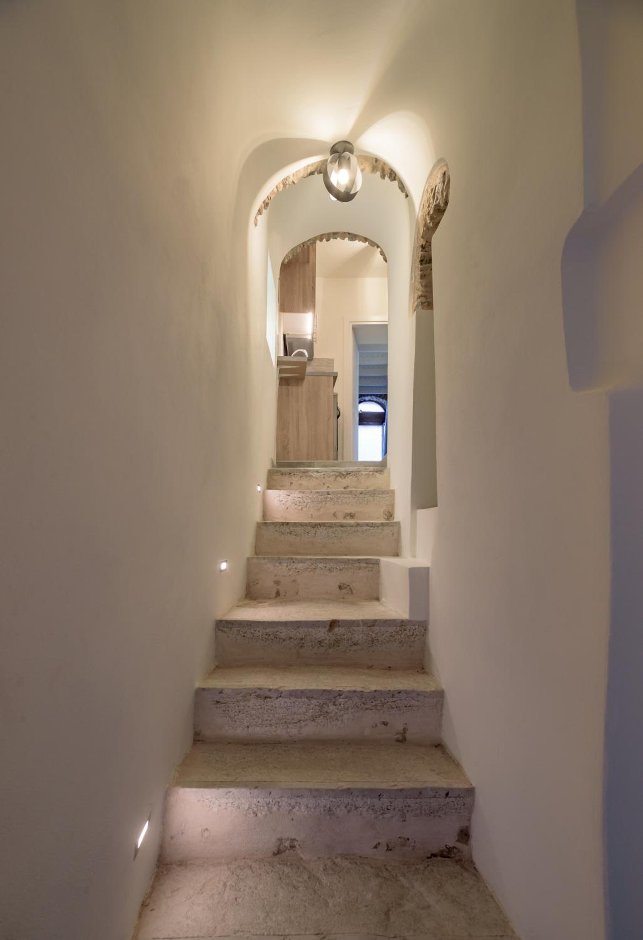 Avgoustinos house