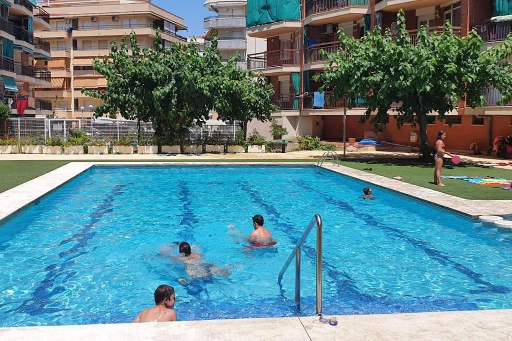 Superbe appartement avec vue mer, piscine et parking privé gratuit
