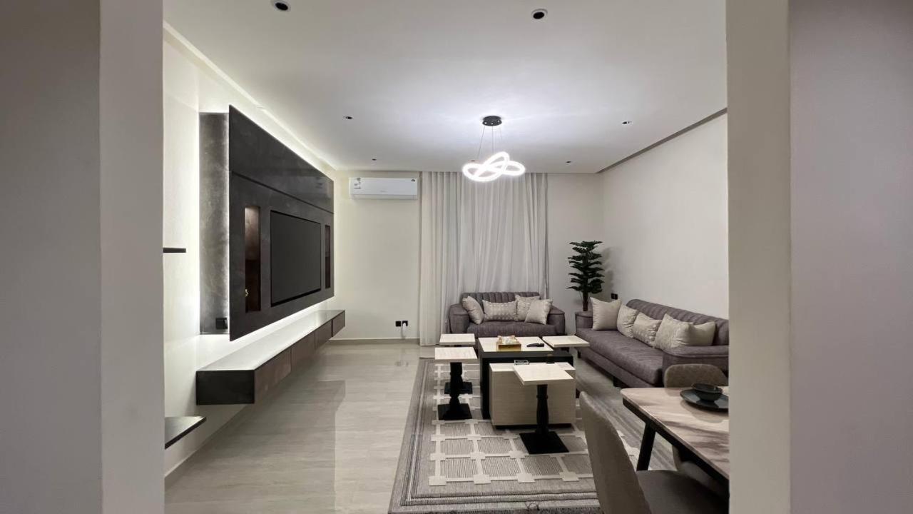 Two bedrooms apartment with KAFD View