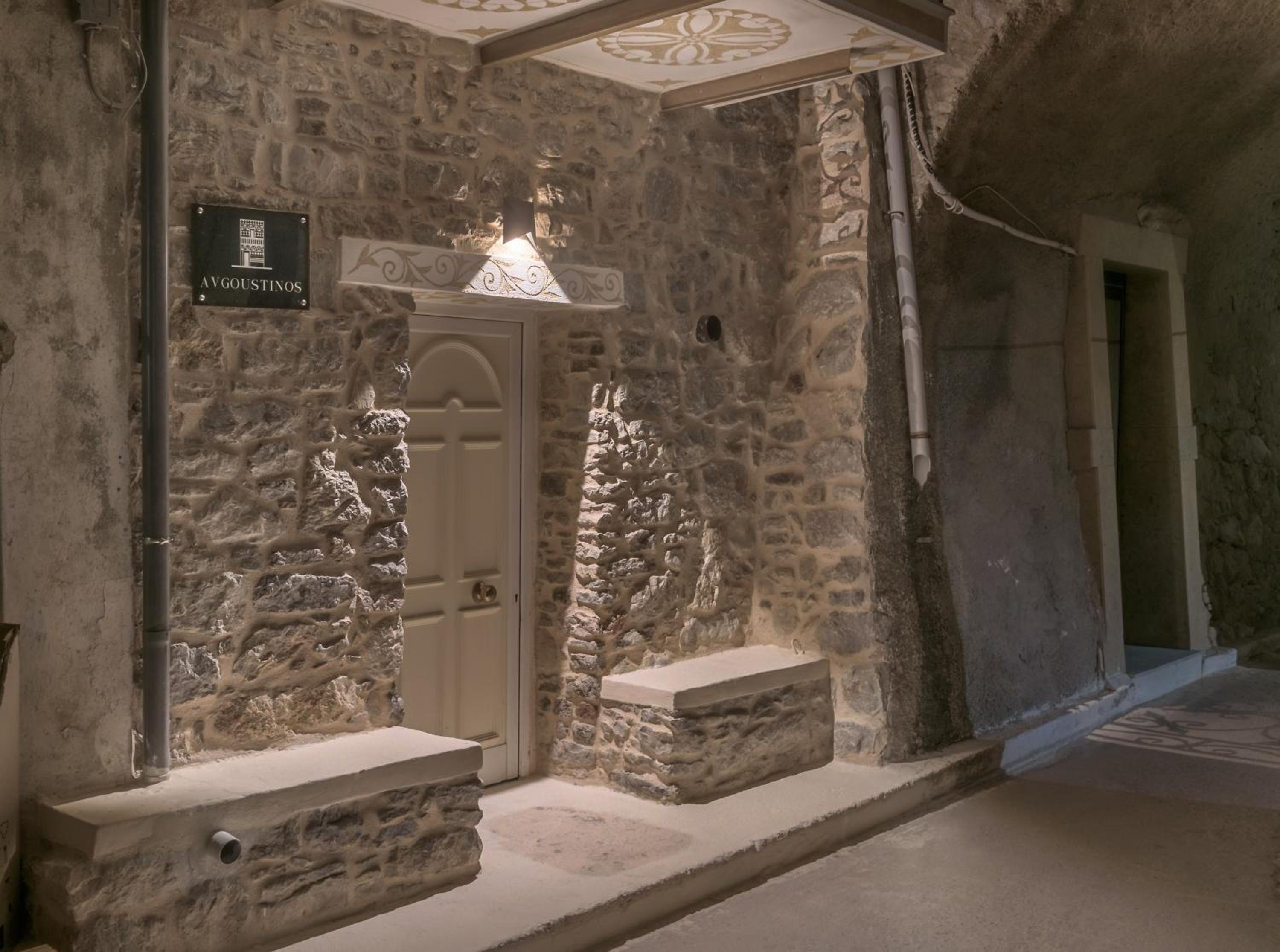Avgoustinos house
