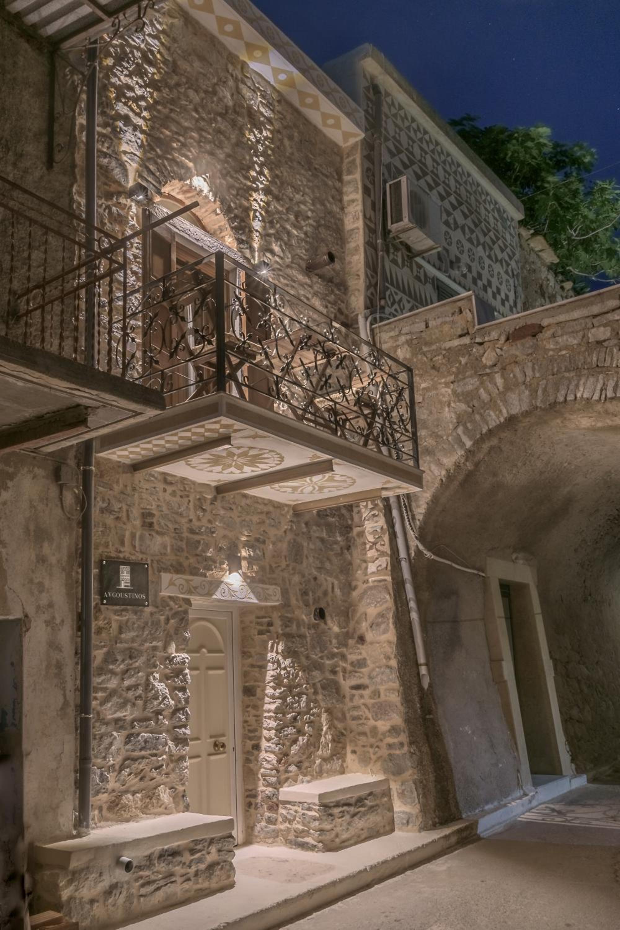 Avgoustinos house