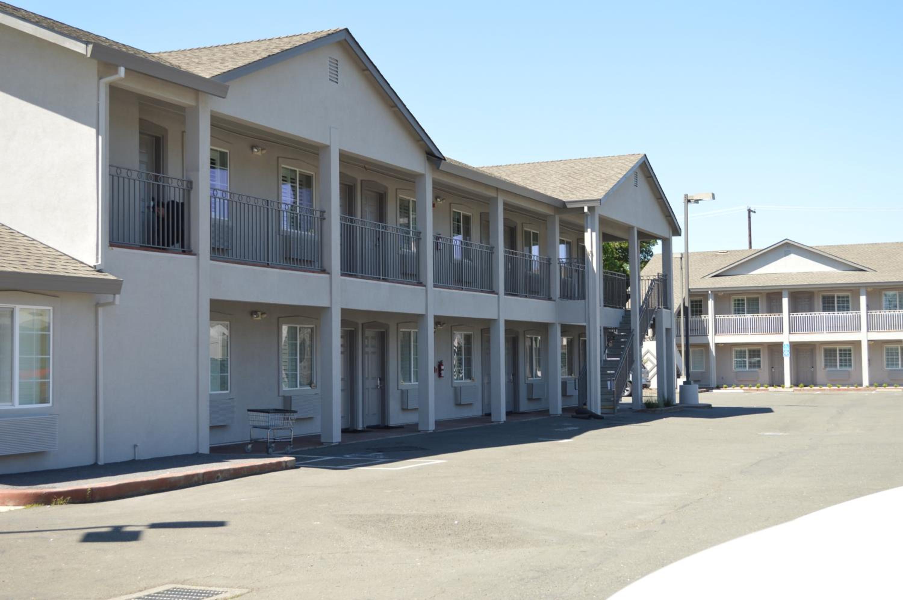 Fairview Inn & Suites