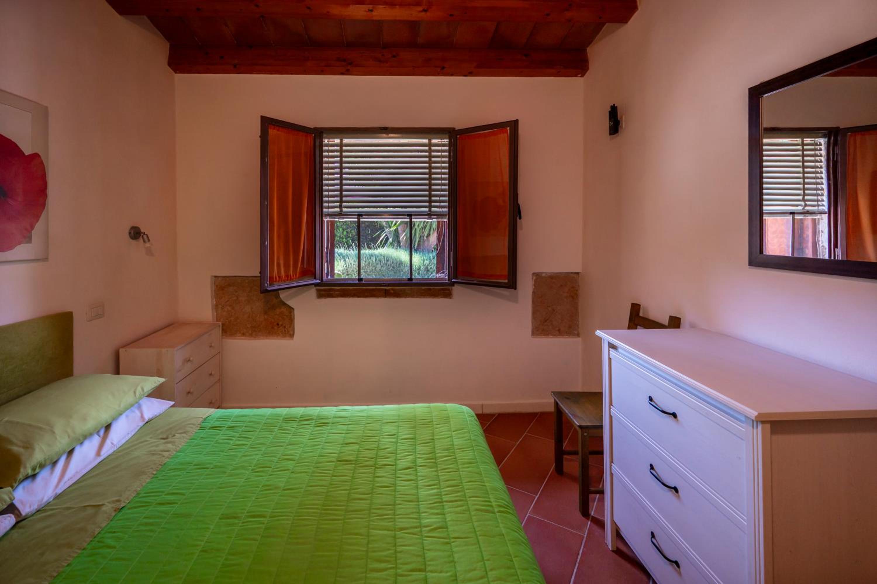 La Virgy per Noto with share swimming pool with wonderful sea view