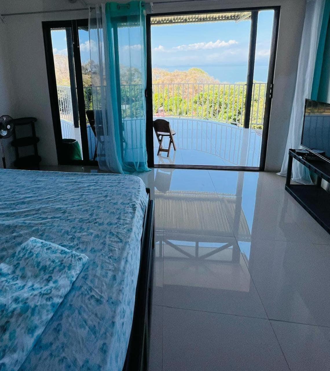 Cabinas Atardecer, Isla Venado