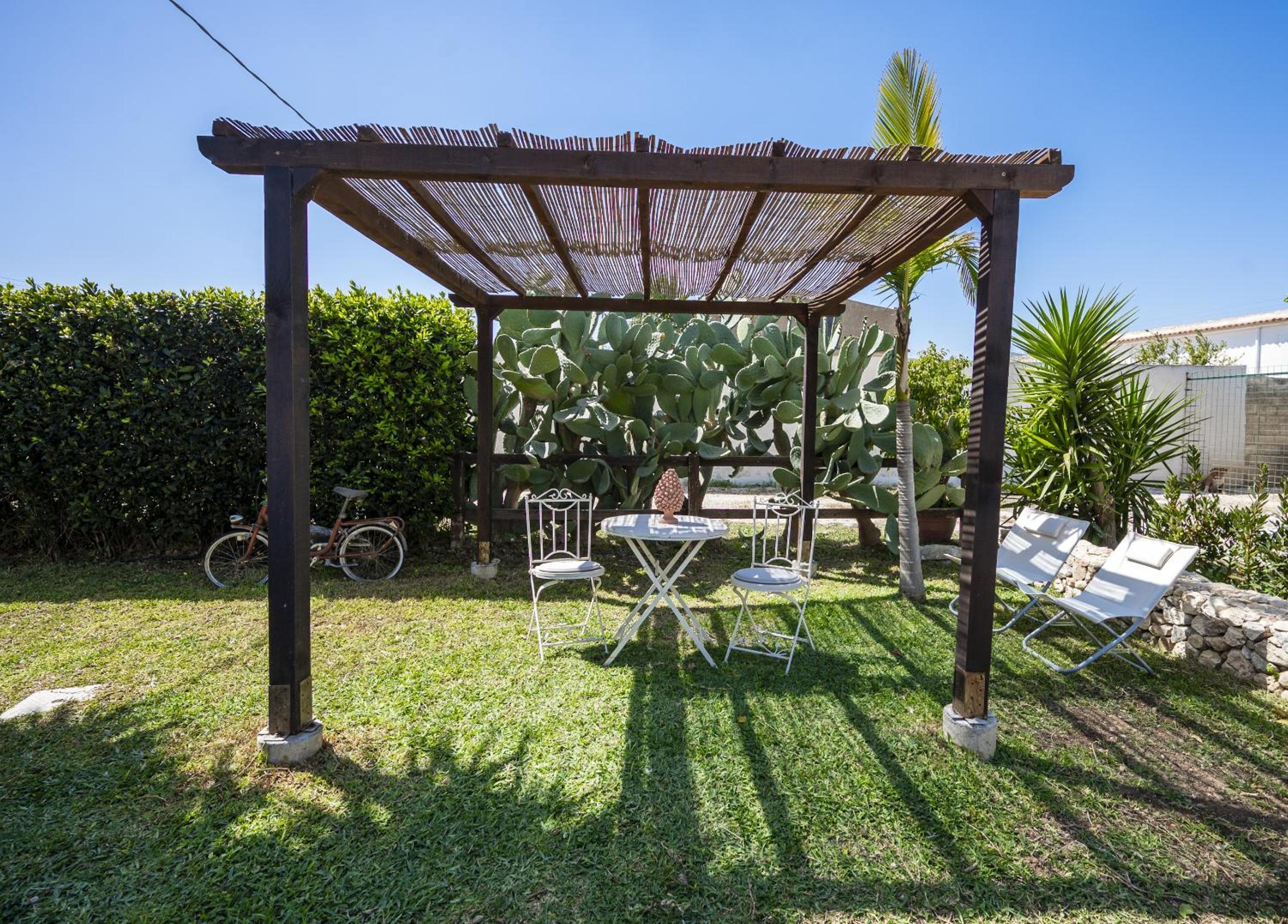 La Virgy per Noto with share swimming pool with wonderful sea view
