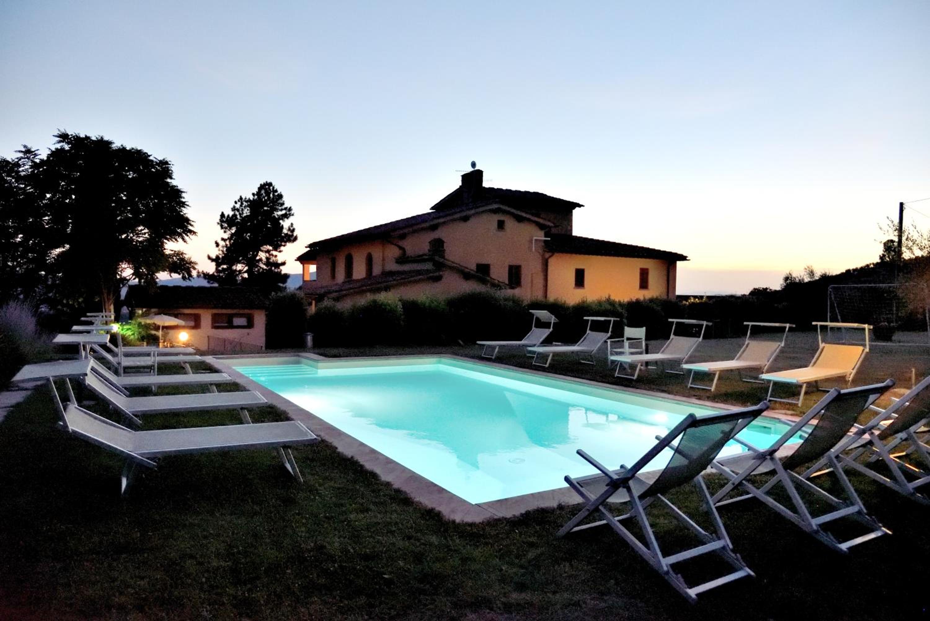 Comfortable apartment in the heart of the Tuscan countryside view 3