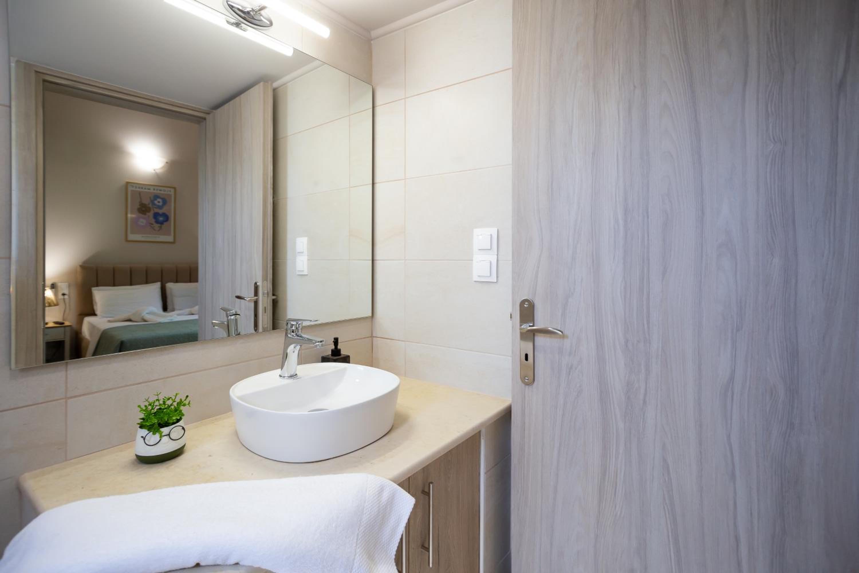 Irida Residence