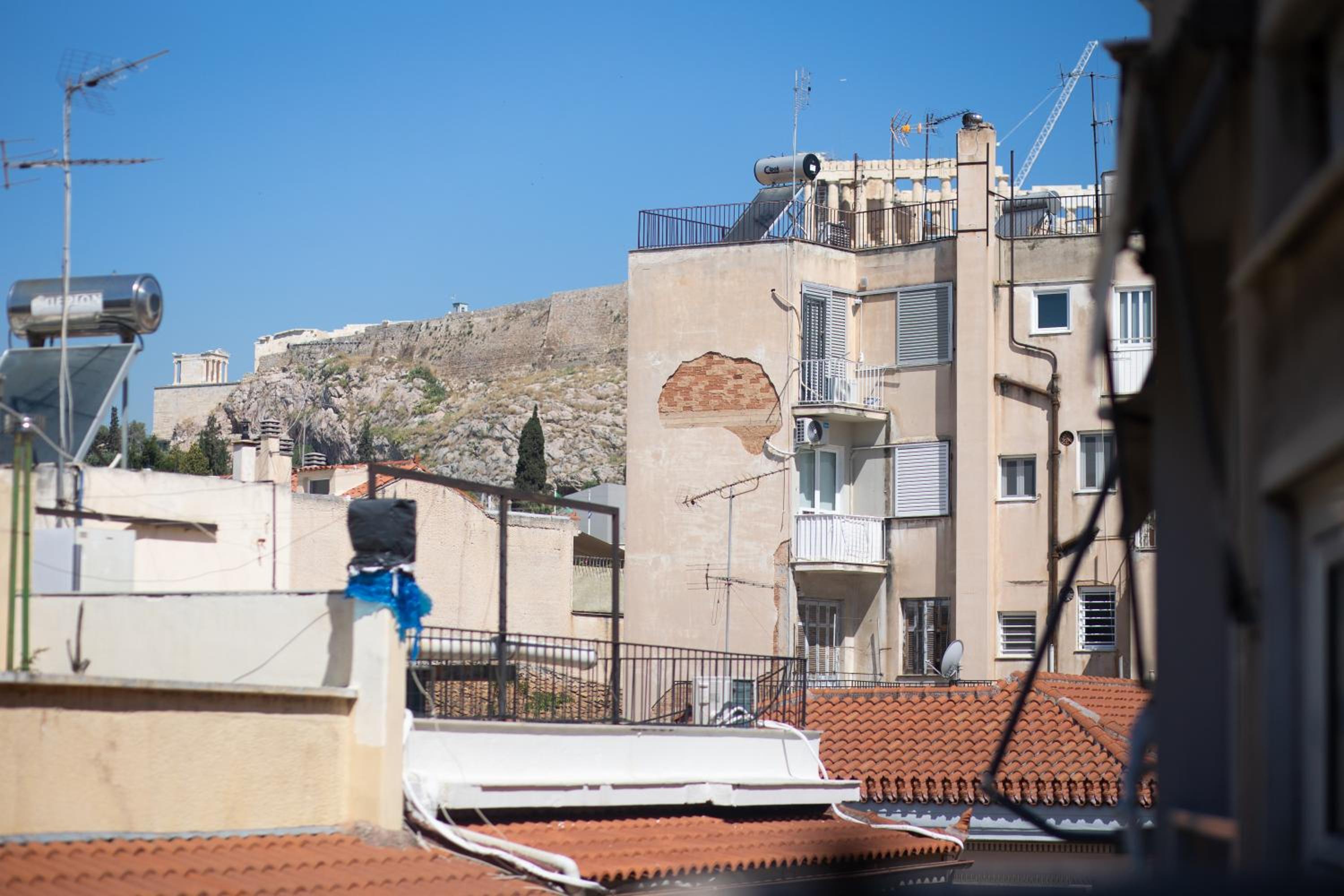 Acropolis Gem