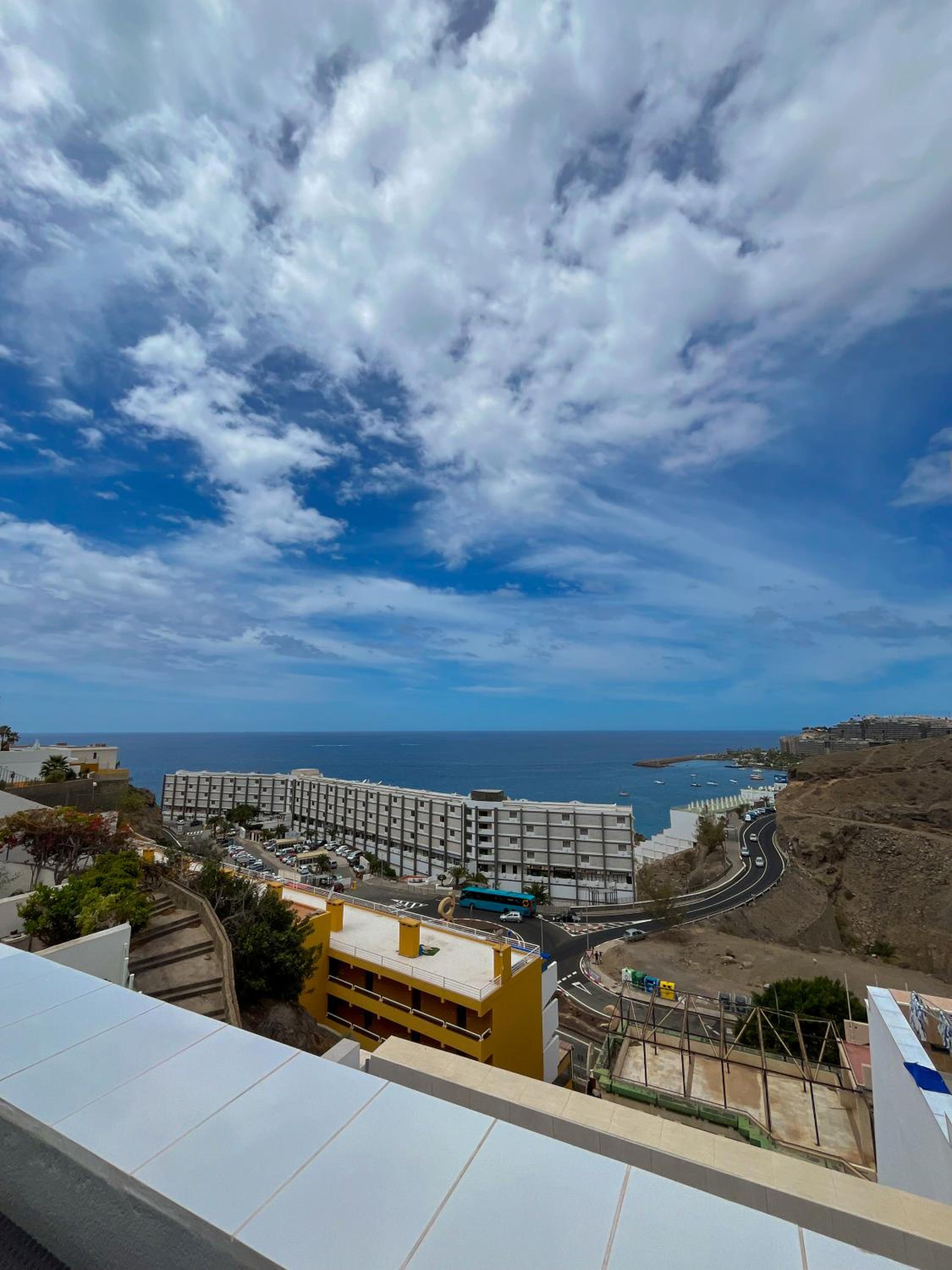 The Mayfair Village apto 305 view 3