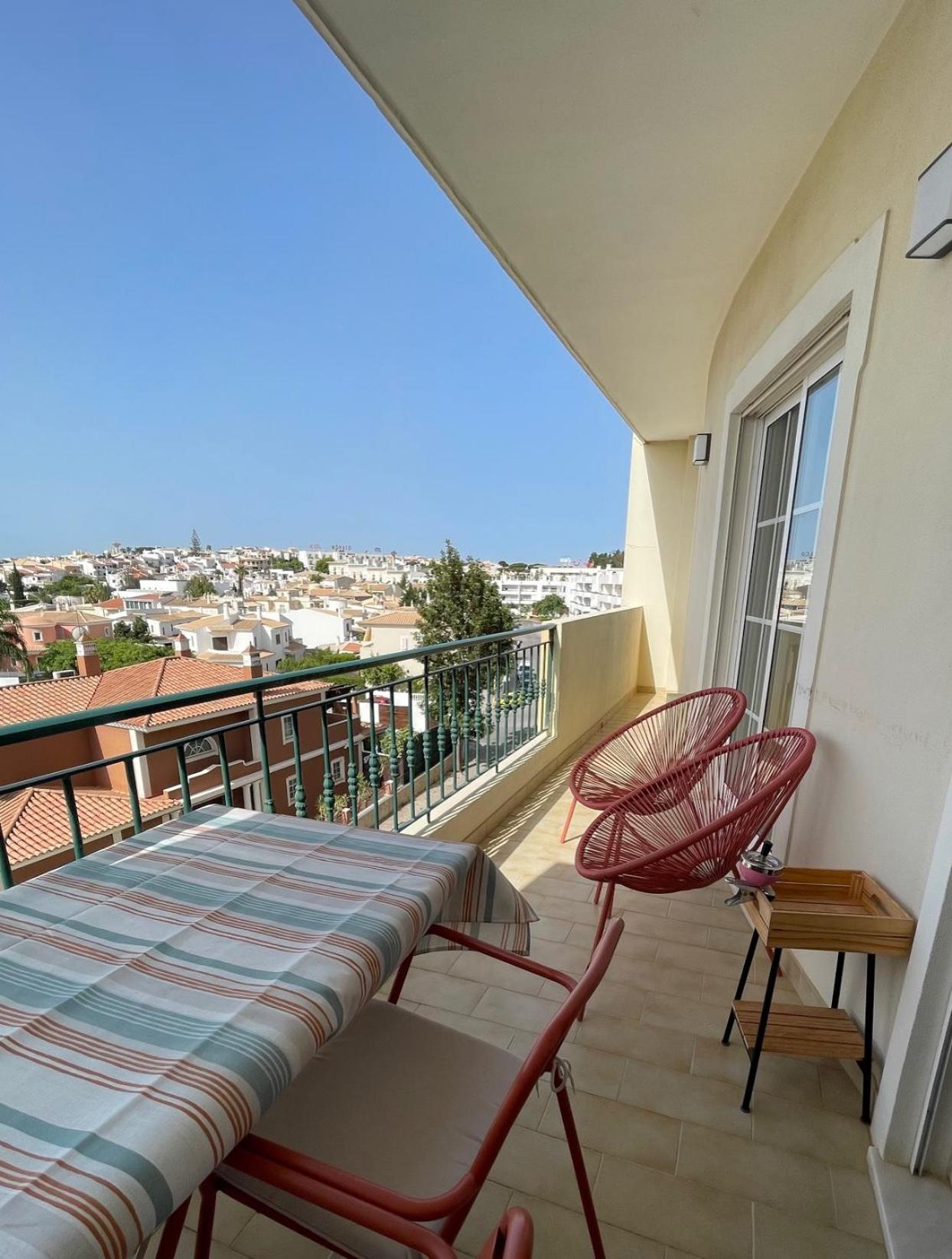 Hotel Your place in Faro - Image 1