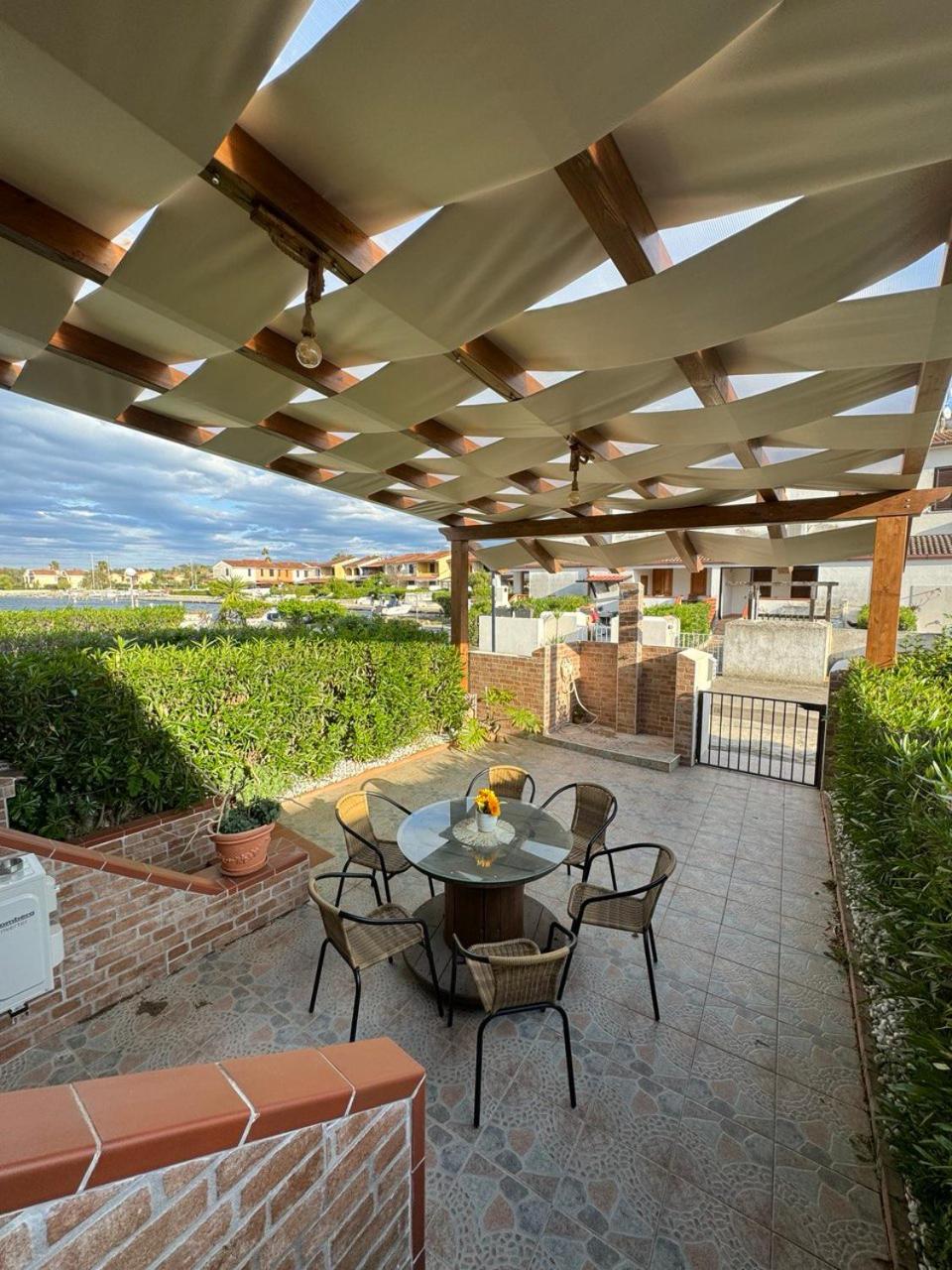 Endless Summer House