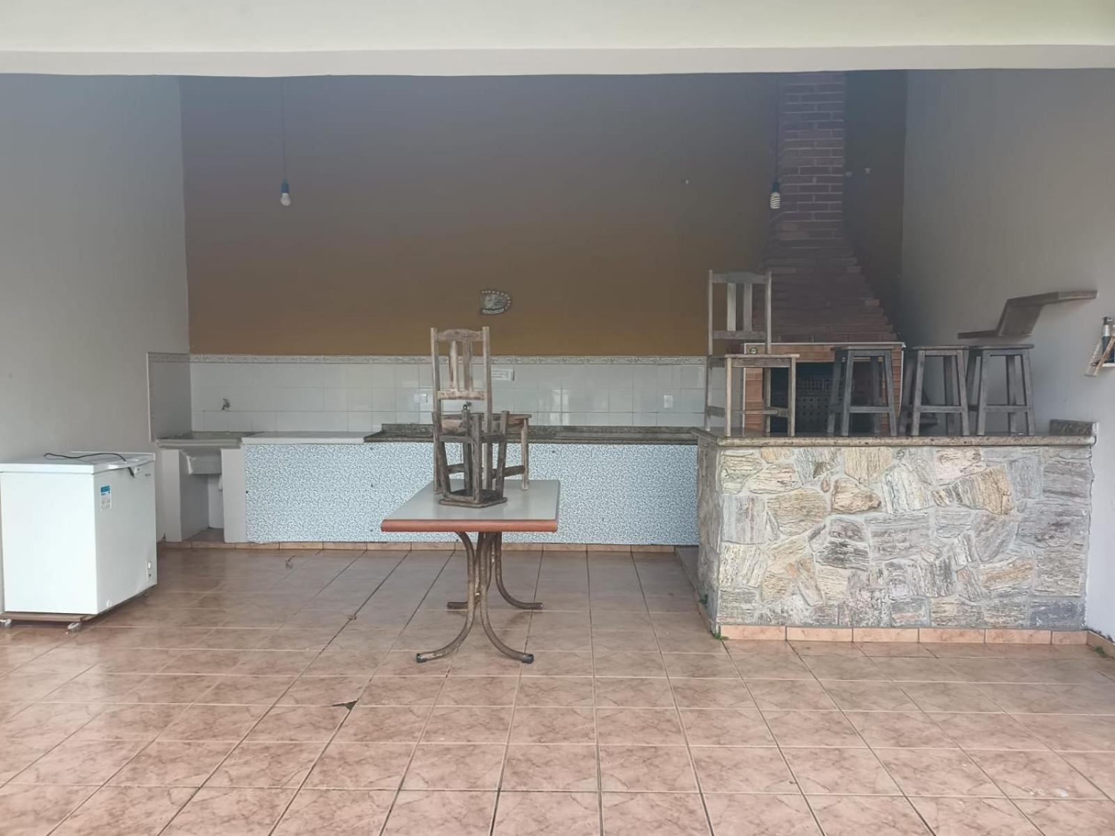 Casa com Piscina na Morada da Praia