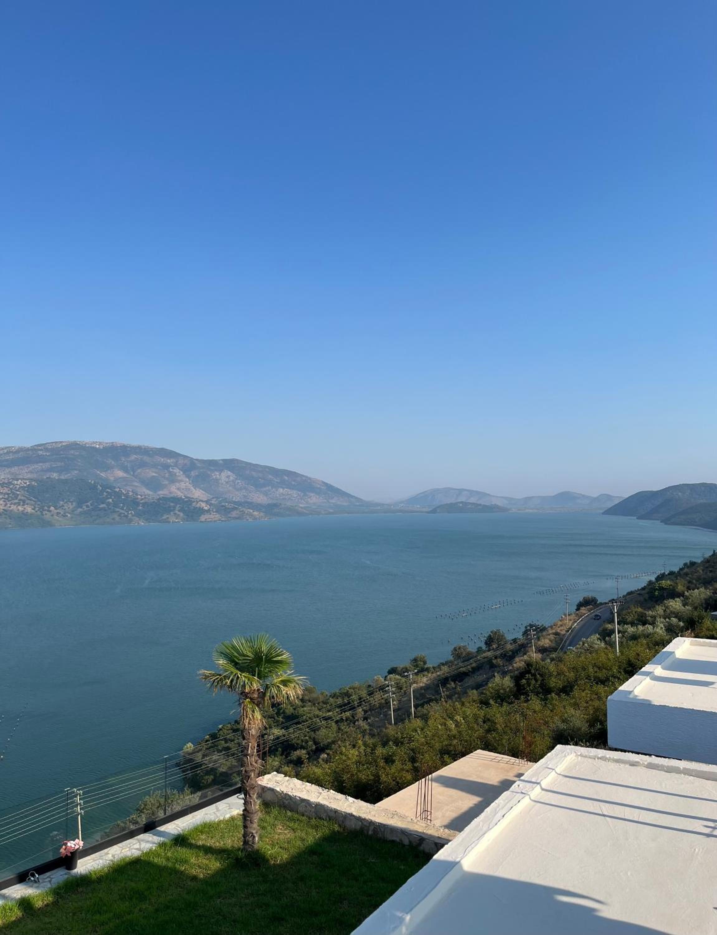 ILLYRIAN Paradise