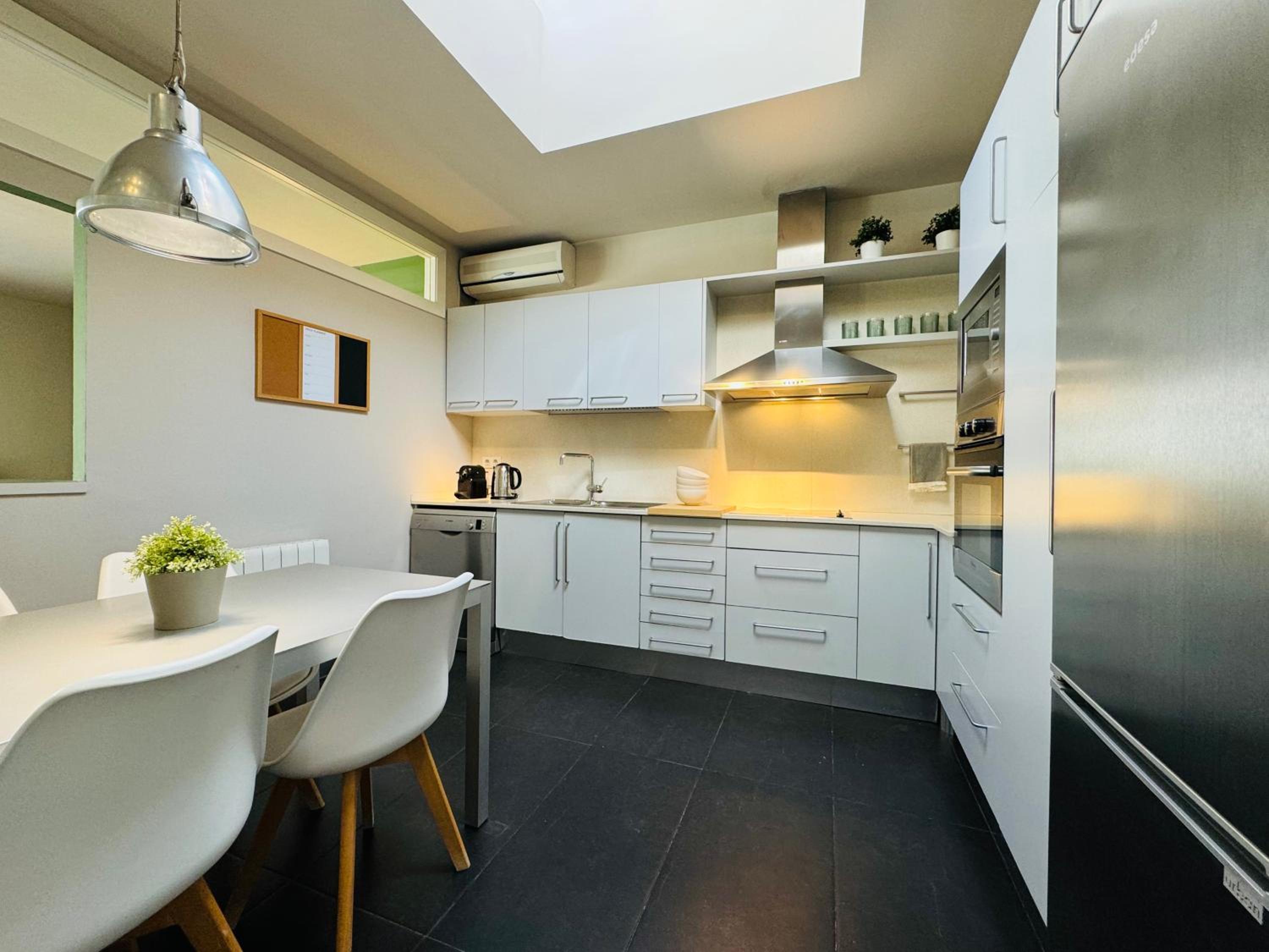 Modernist Gem Penthouse