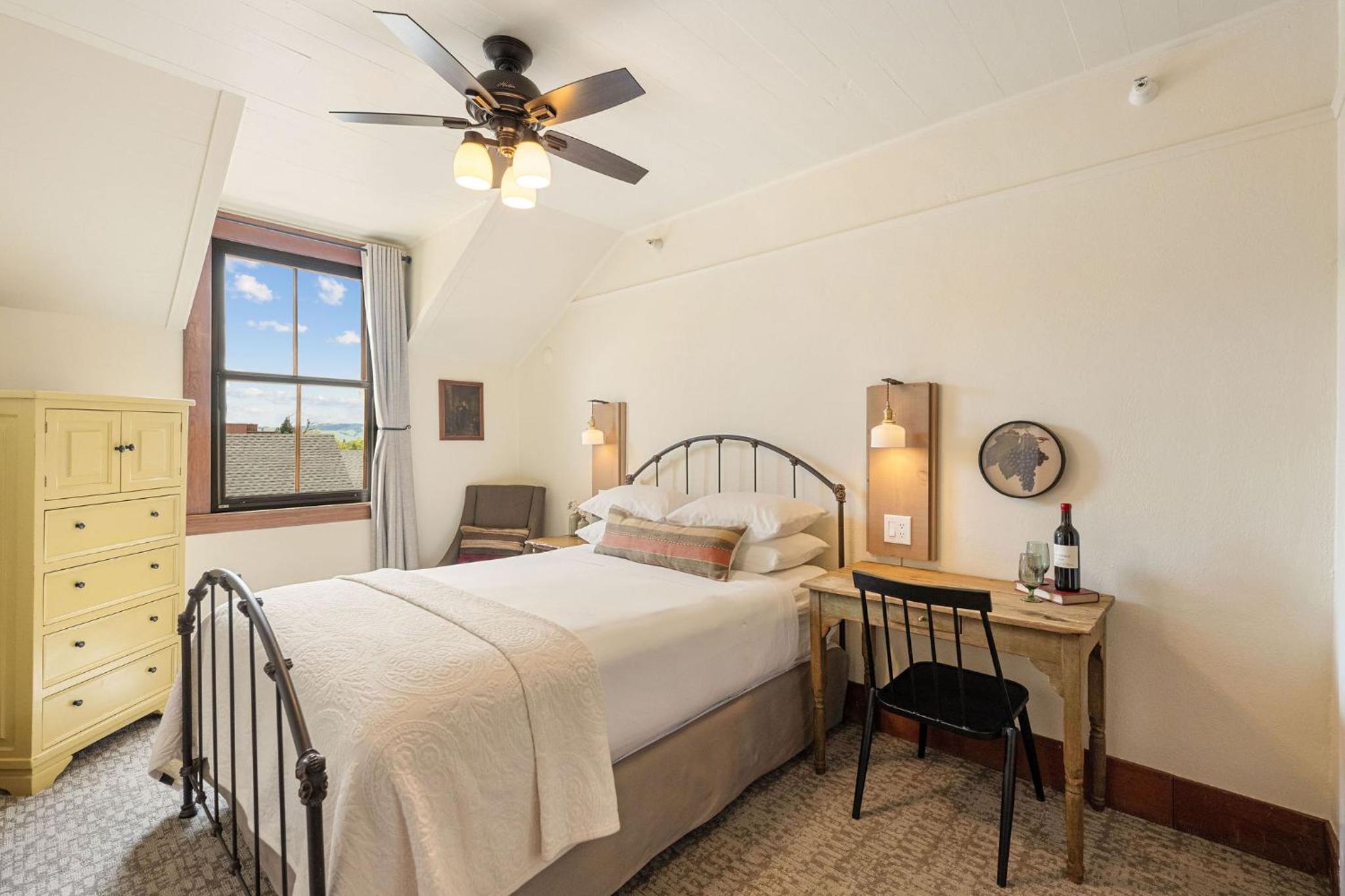 Sonoma Hotel