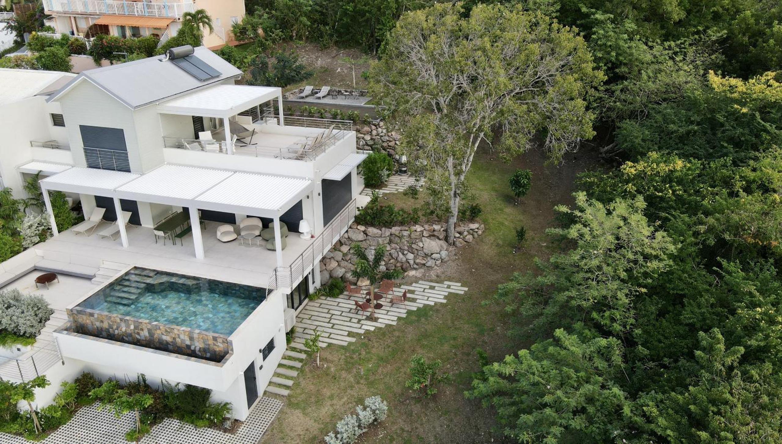Villa Mahogany