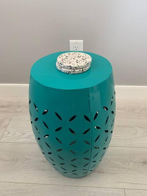 Victoria Vacations - LOCATION LOCATION LOCATION IMMACULATE 1 BEDROOM SUITE - Property Image 39