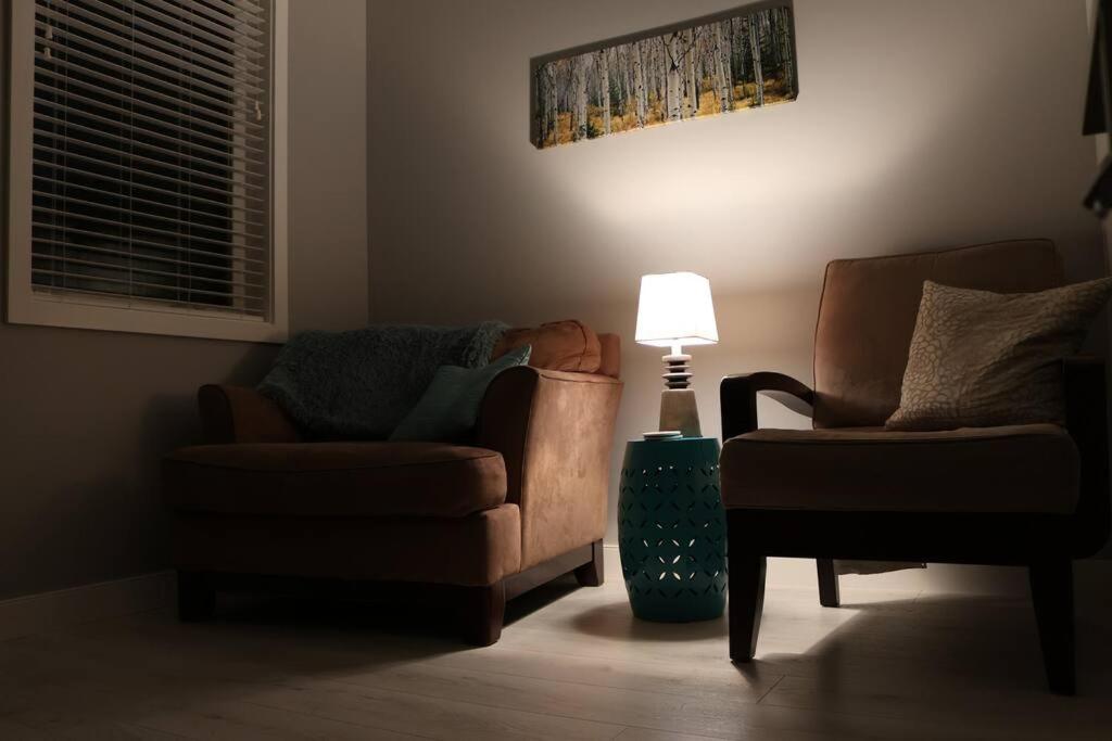 Victoria Vacations - LOCATION LOCATION LOCATION IMMACULATE 1 BEDROOM SUITE - Property Image 74