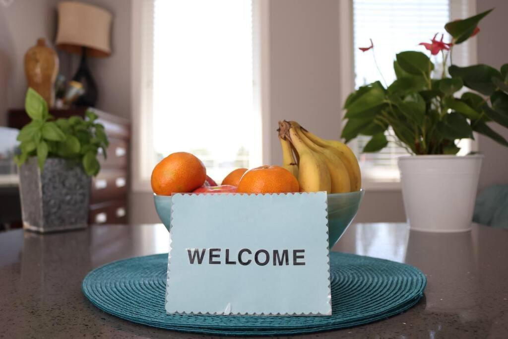 Victoria Vacations - LOCATION LOCATION LOCATION IMMACULATE 1 BEDROOM SUITE - Property Image 8