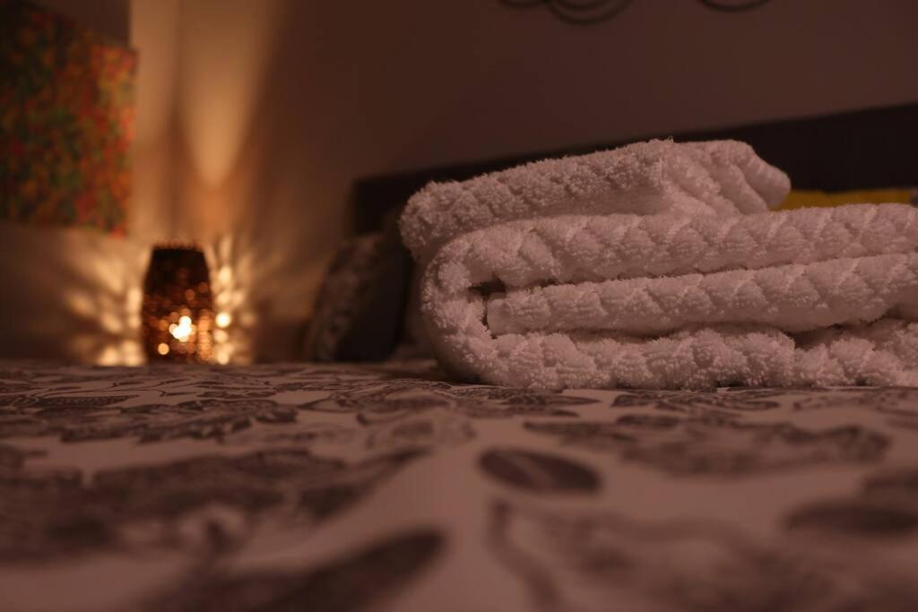 Victoria Vacations - LOCATION LOCATION LOCATION IMMACULATE 1 BEDROOM SUITE - Property Image 77