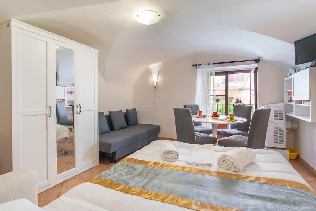 Vatican Borgo Gem Stay