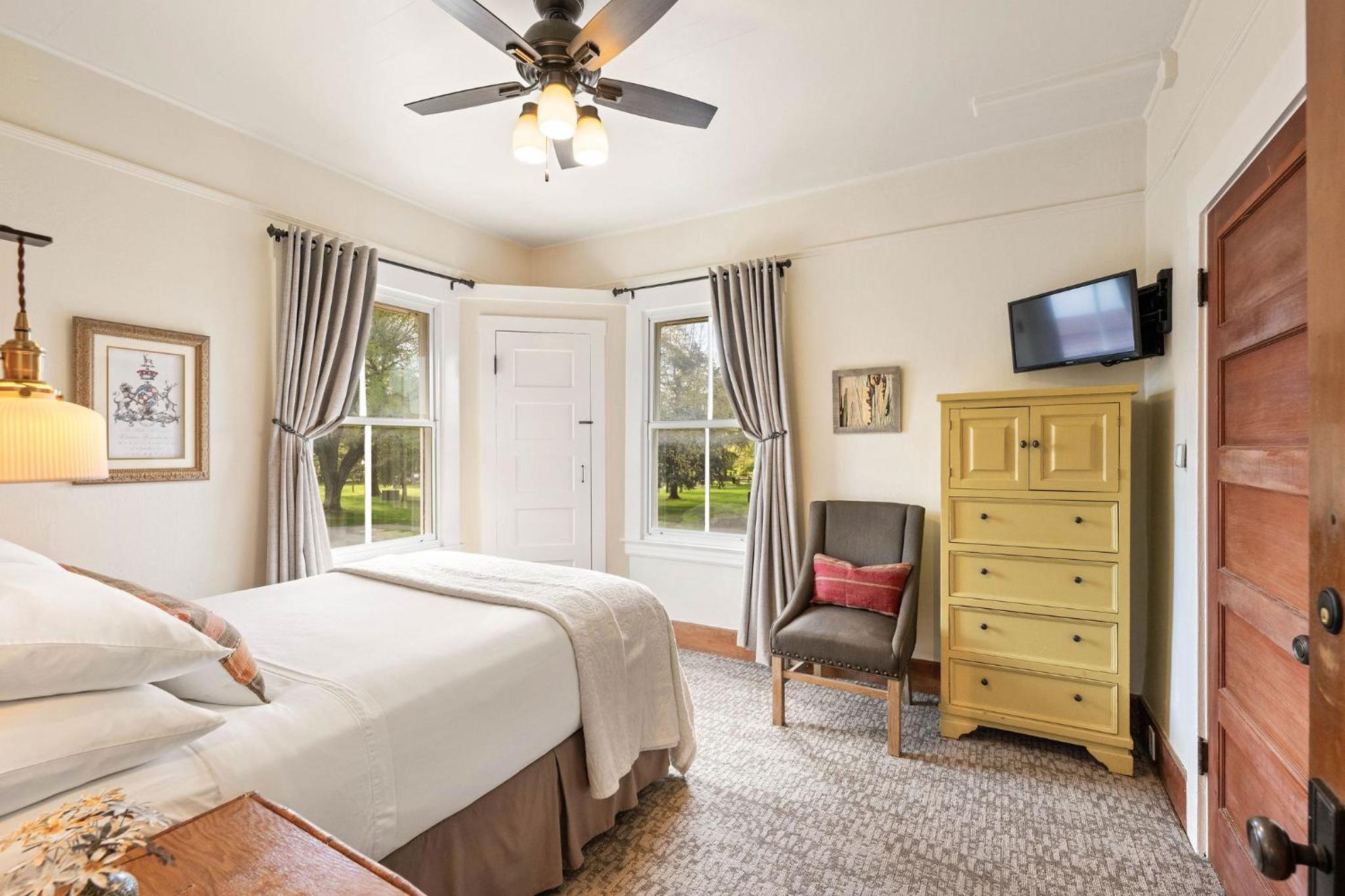 Sonoma Hotel