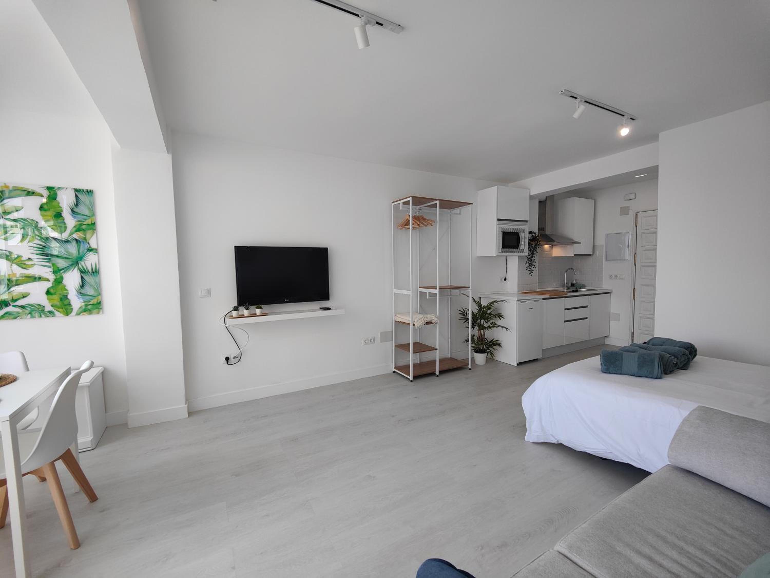 AMAZONIA BEACH Torre del Mar