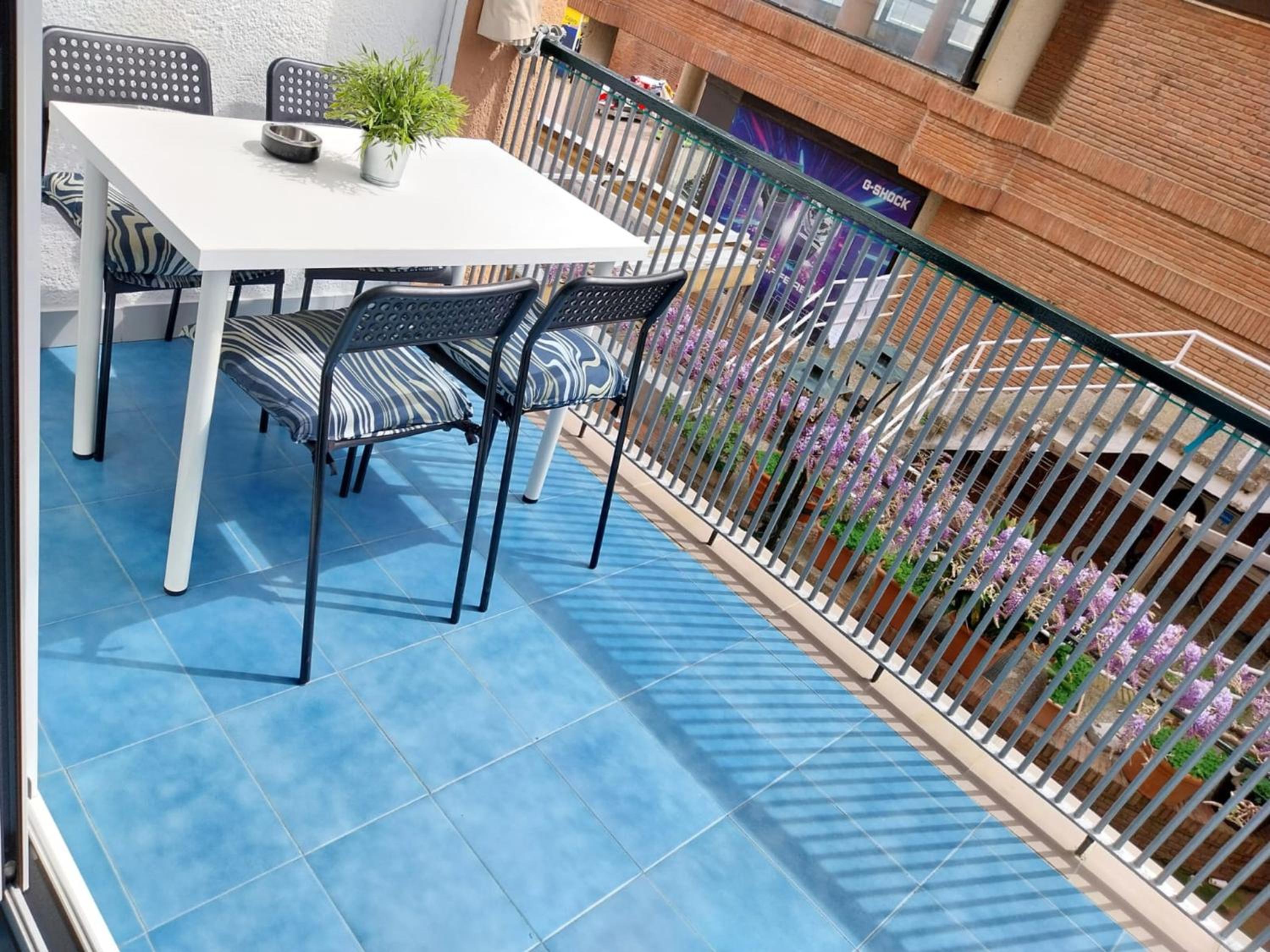 APARTAMENTO con TERRAZA VISTAS AL MAR