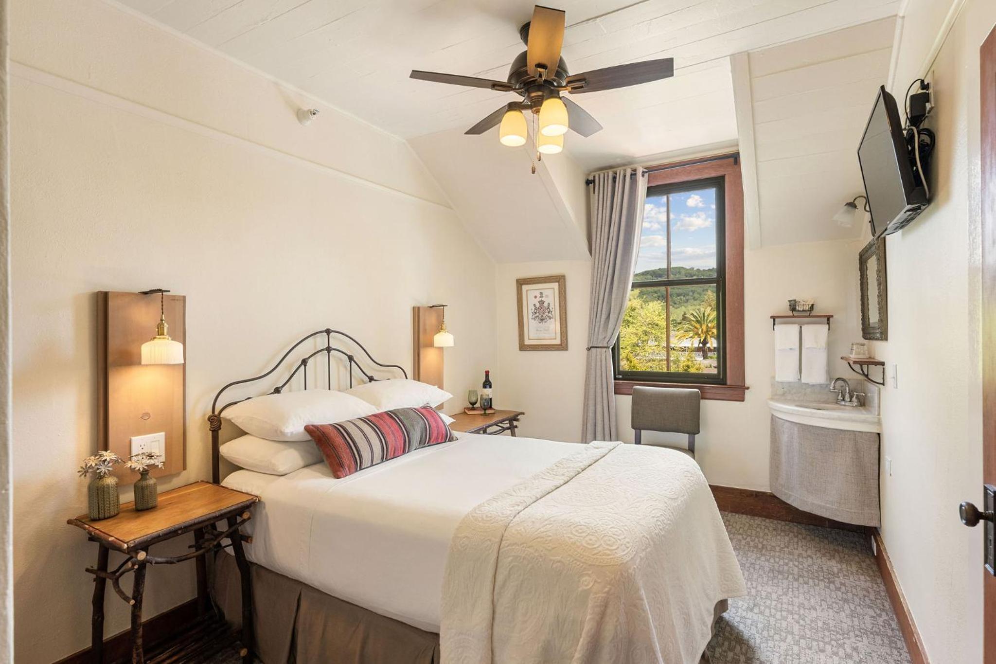 Sonoma Hotel