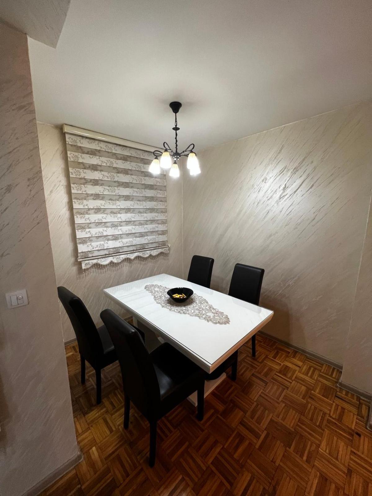 GOLD APARTMENT view 3