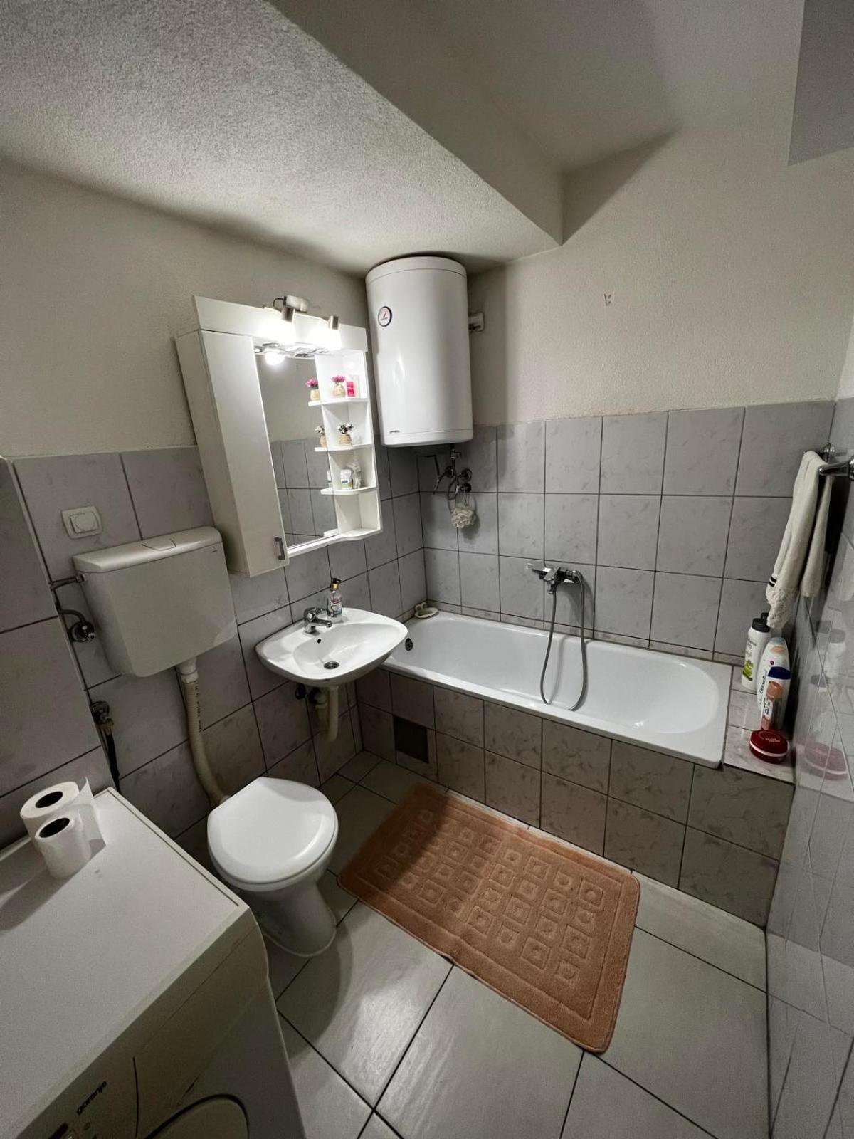 Photo 7