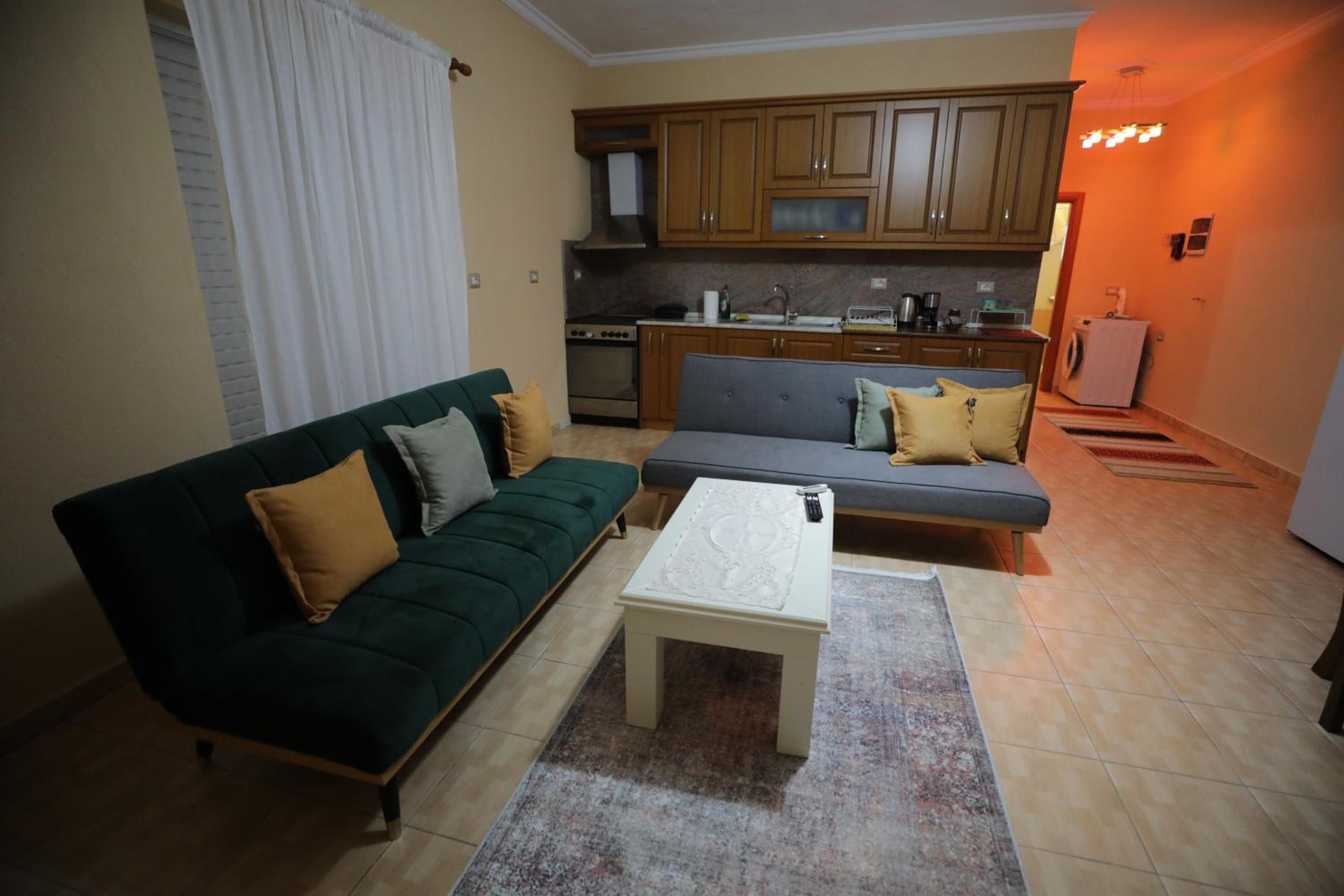 Vila Antigonea