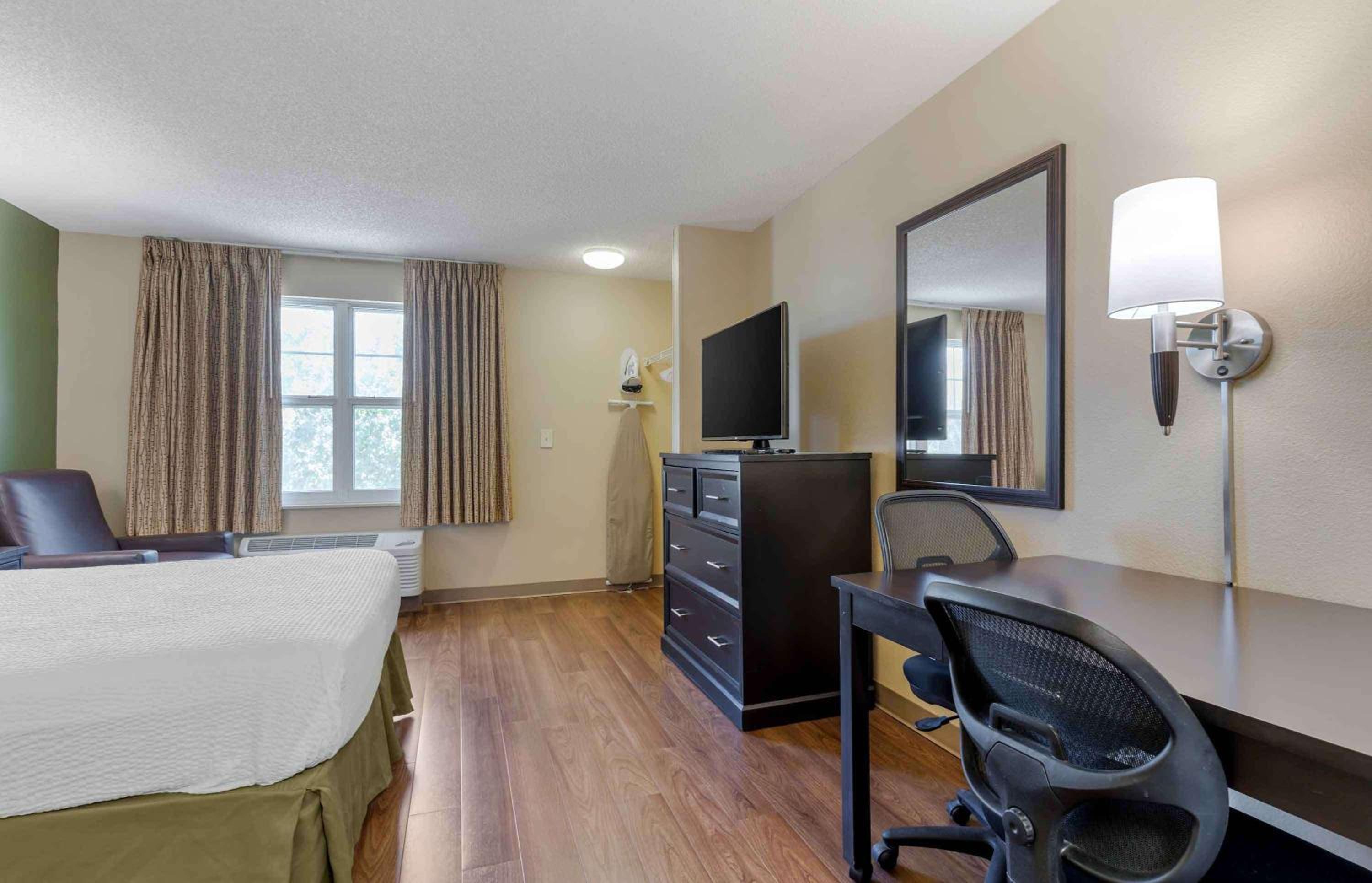 San Jose Vacations - Extended Stay America Suites - San Jose - Santa Clara - Property Image 35