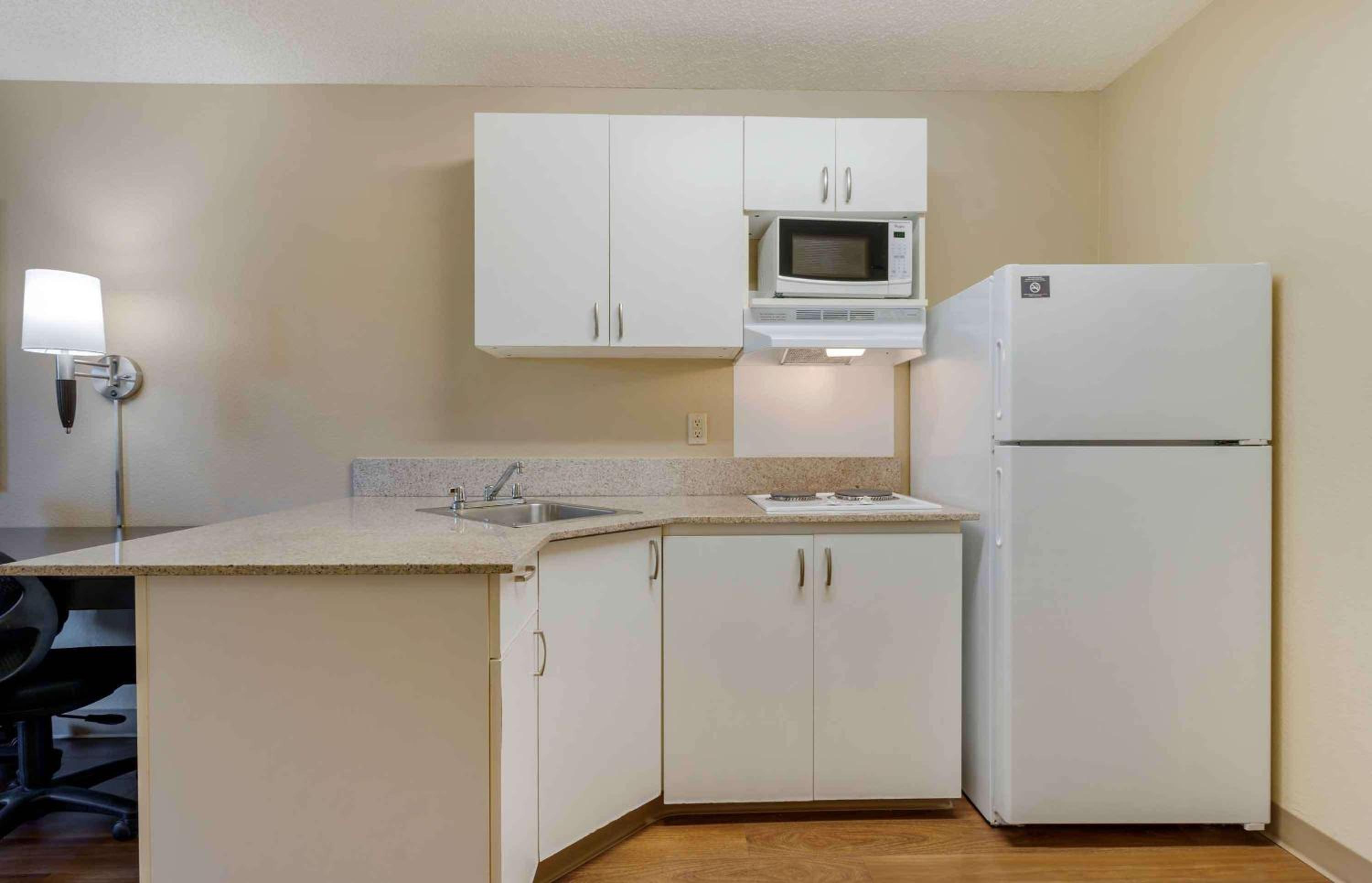 San Jose Vacations - Extended Stay America Suites - San Jose - Santa Clara - Property Image 36