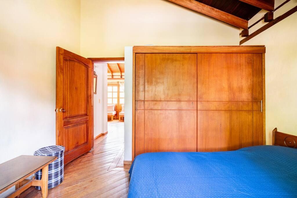 Casa Familiar, 10 minutos de la plaza a pie