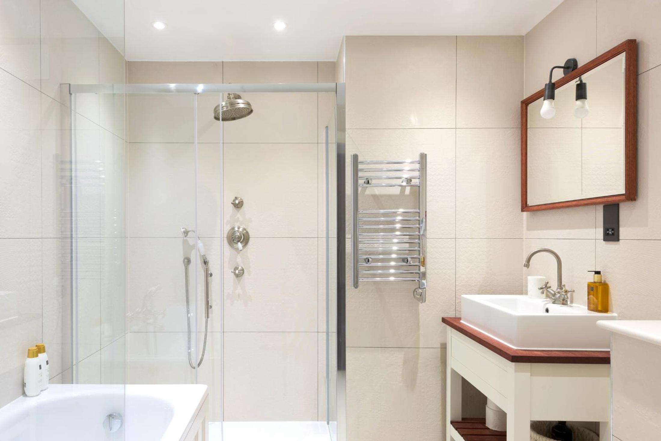 a2bstays Fitzrovia Suite