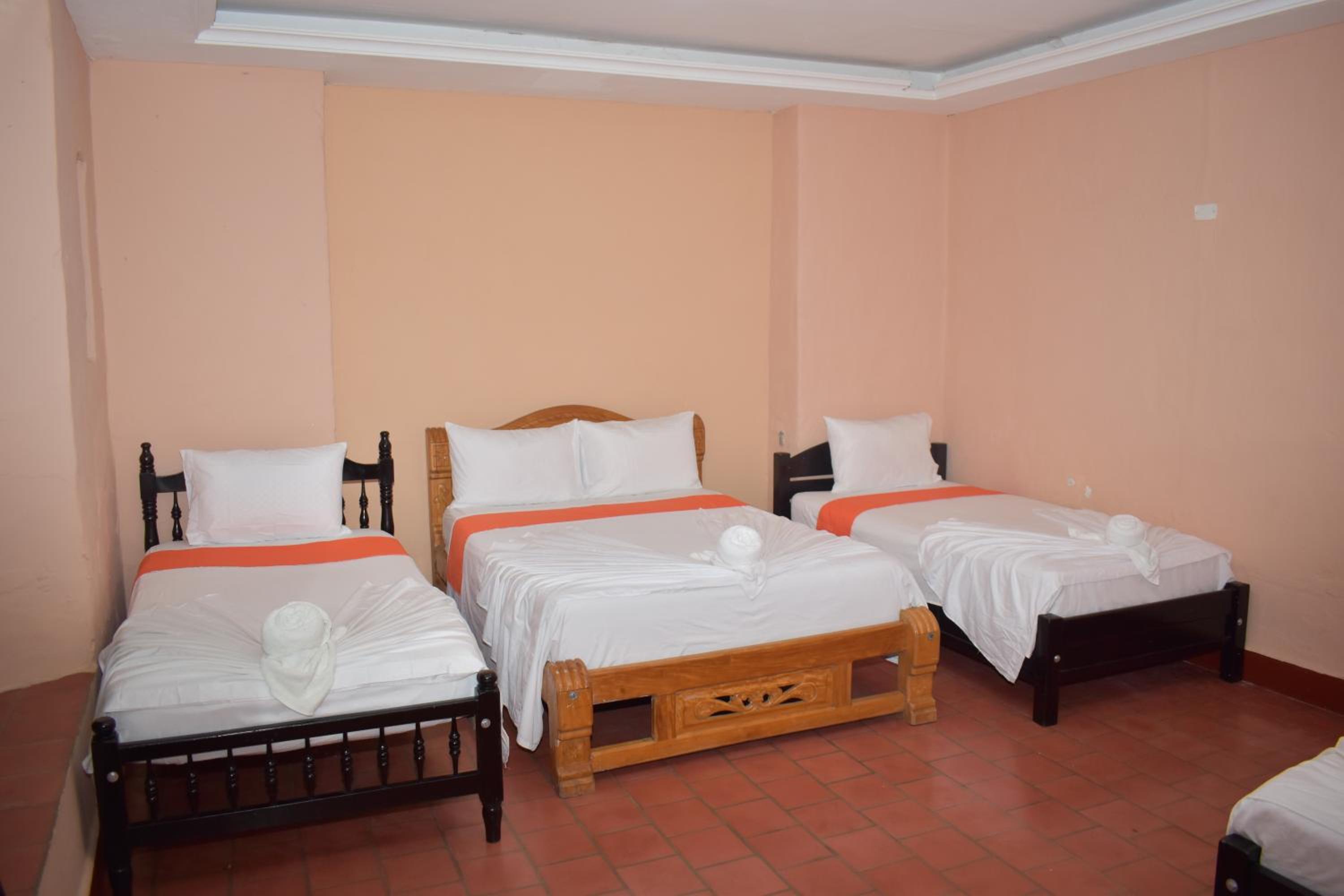 HOSTAL LA MOMPOSINA - Property Image 16