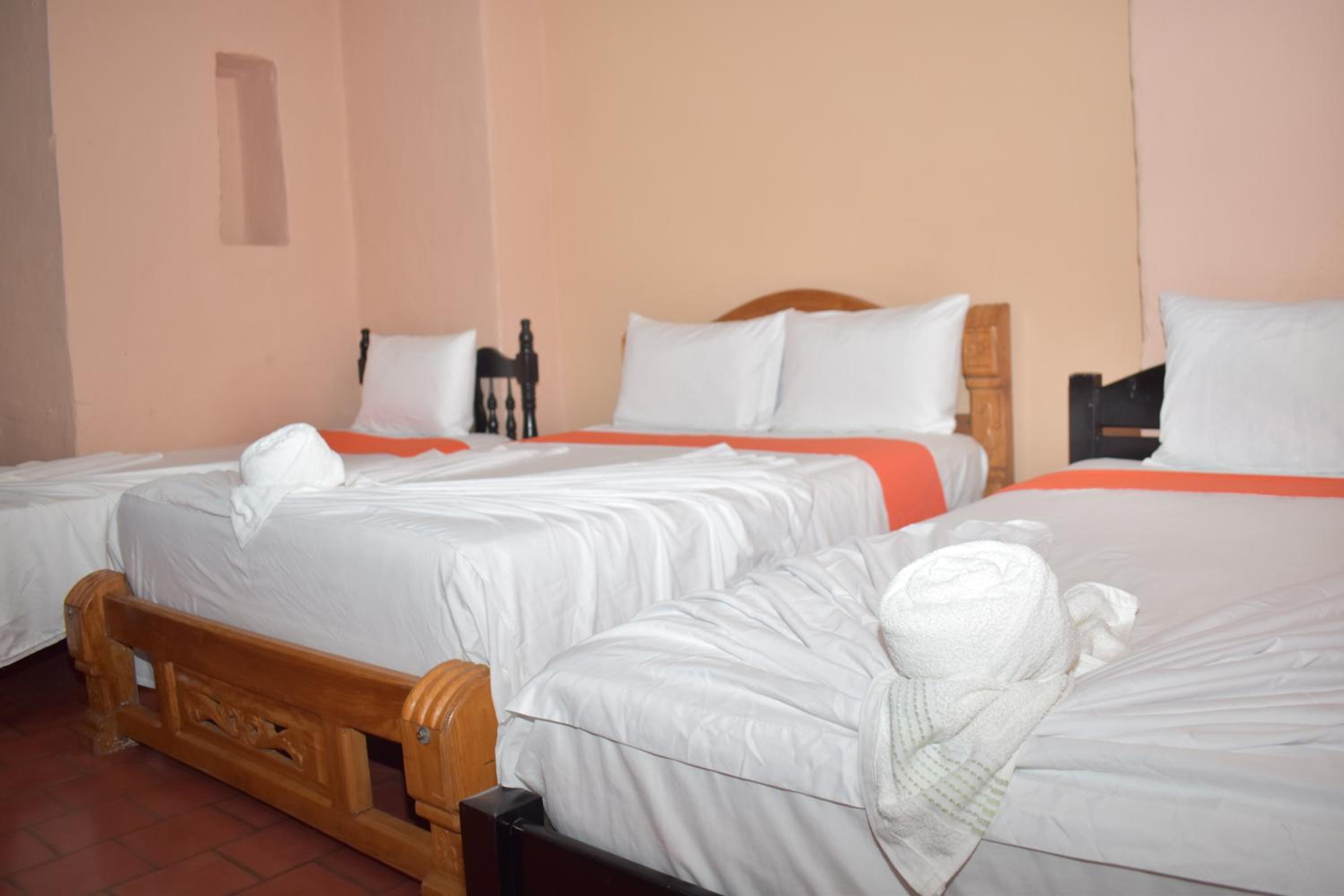 HOSTAL LA MOMPOSINA - Property Image 14