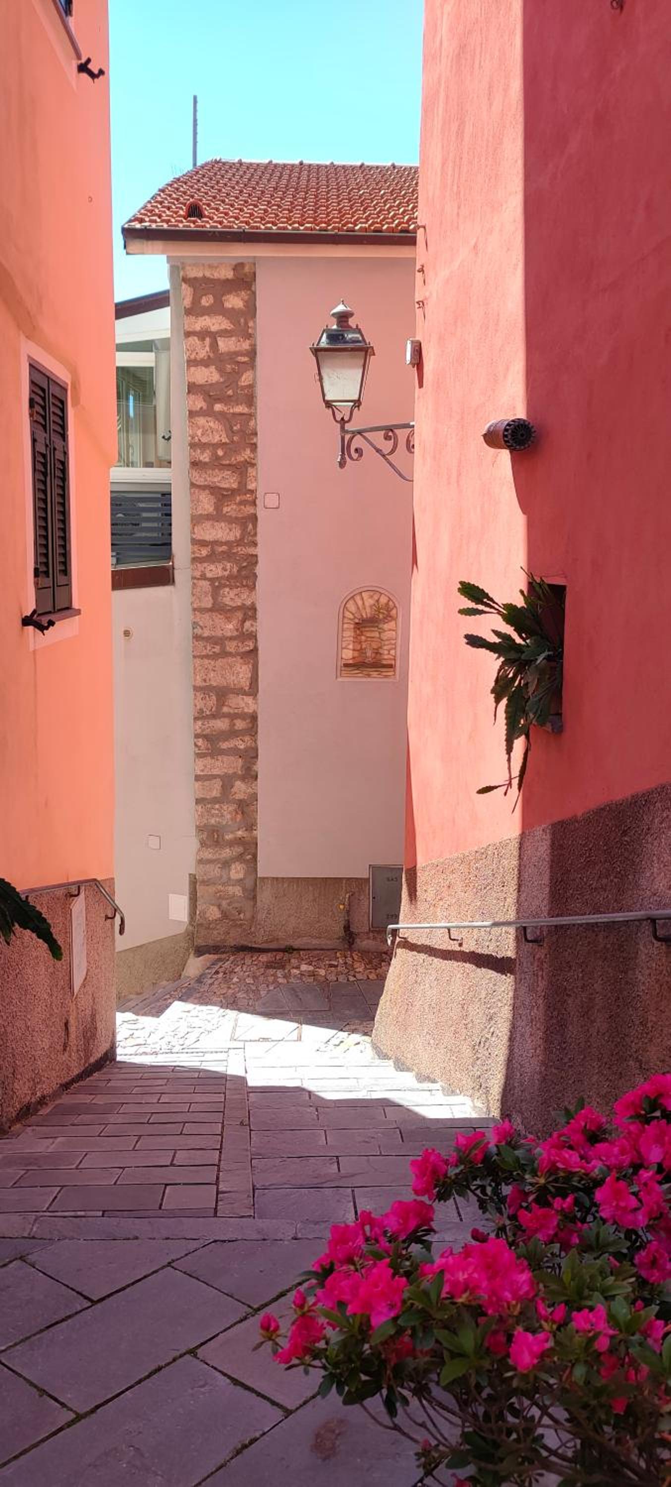 Appartamento tra le Cinque Terre, Camogli e Portofino con scorcio mare all'orizzonte