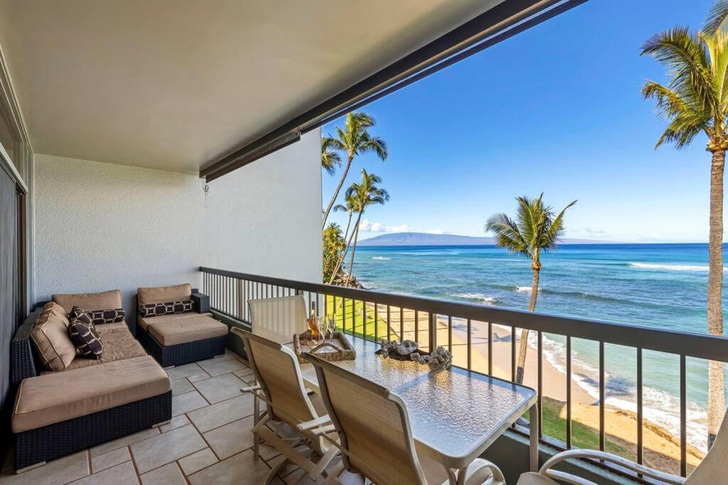 Hale Mahina A301- Direct Beachfront Updated Corner Unit Stunner! view 5