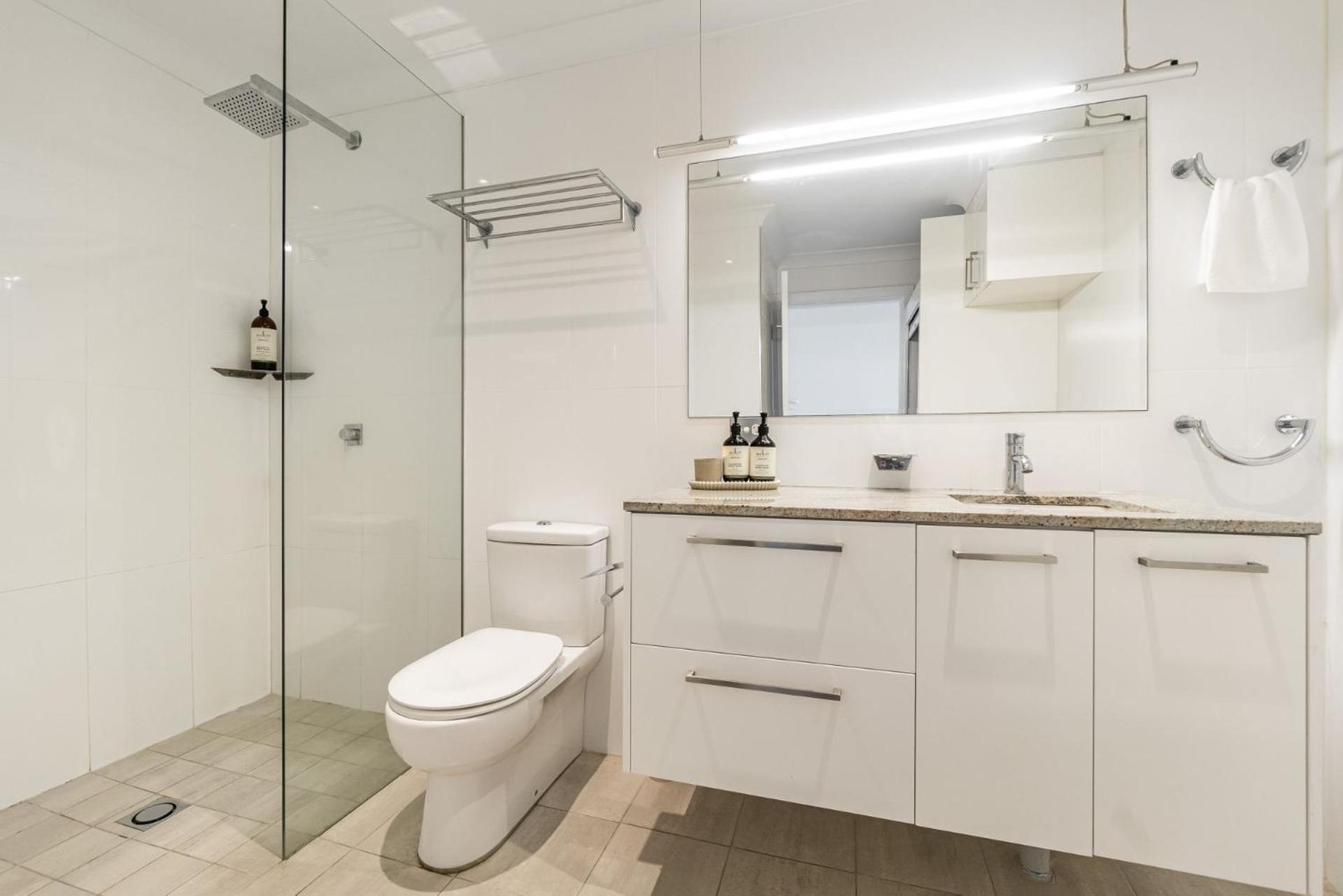 Pilotage 1 - Style, Views & Perfect Location - Holiday Yamba