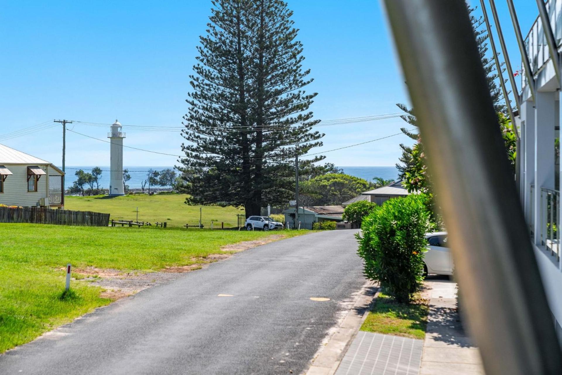 Pilotage 1 - Style, Views & Perfect Location - Holiday Yamba