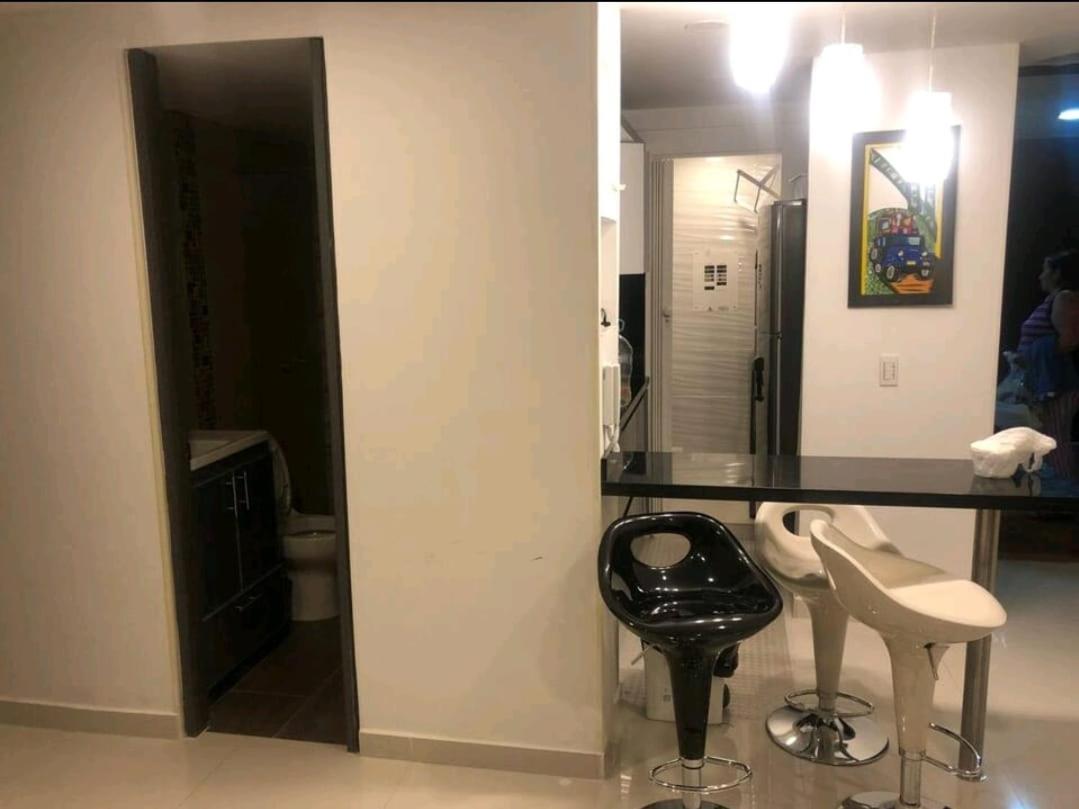 Apartamento full amoblado ricaurte