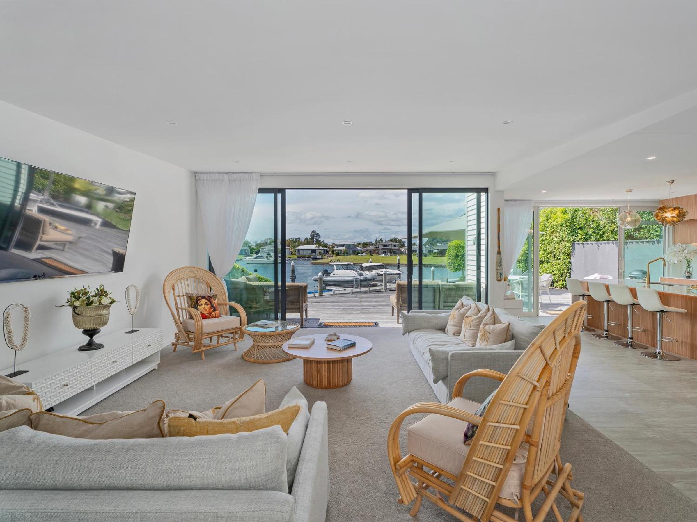 Villa Viti - Pauanui Holiday Home view 5