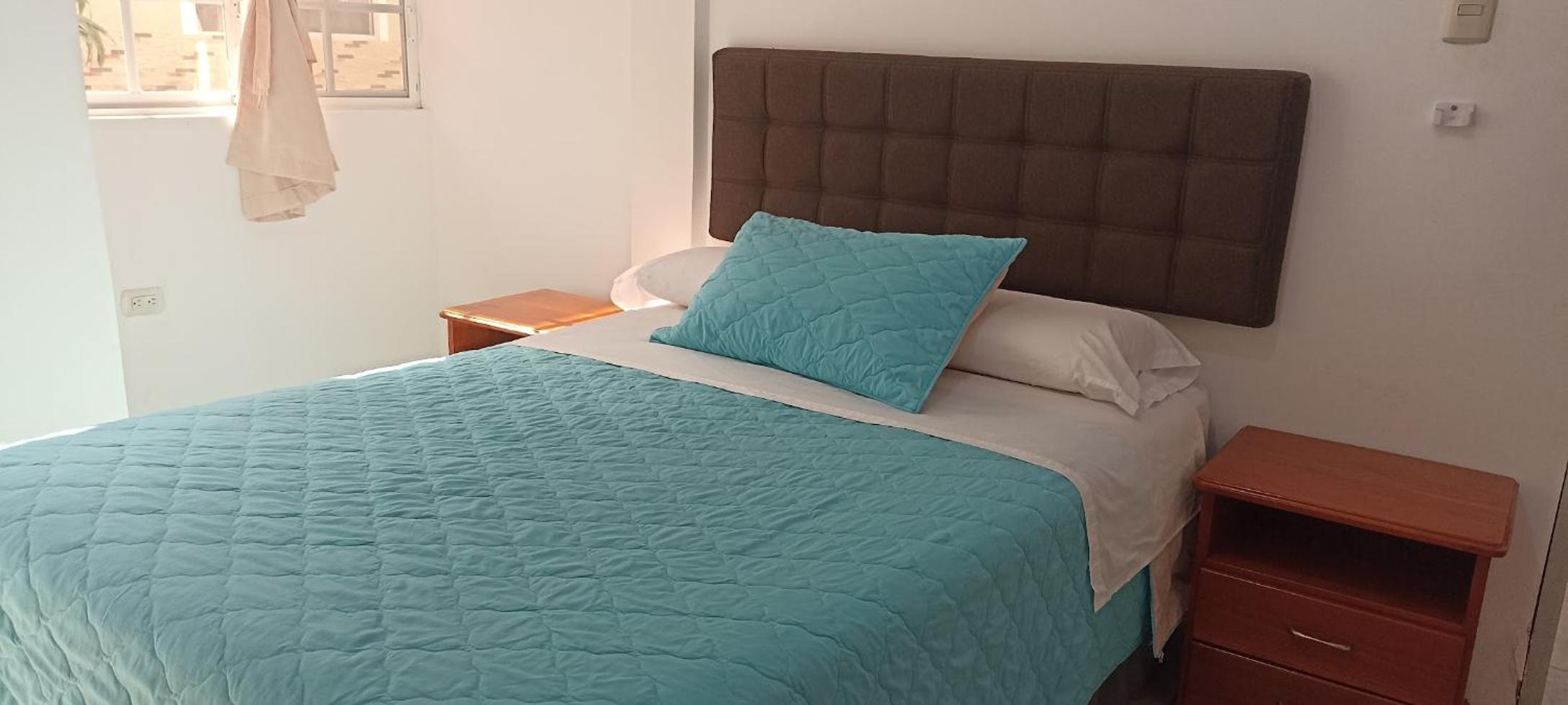 Teresita's House Suites con cocina privada , ideal para parejas, AC, wifi agua caliente, cerca del aeropuerto, a pocos pasos del malecón San Cristóbal