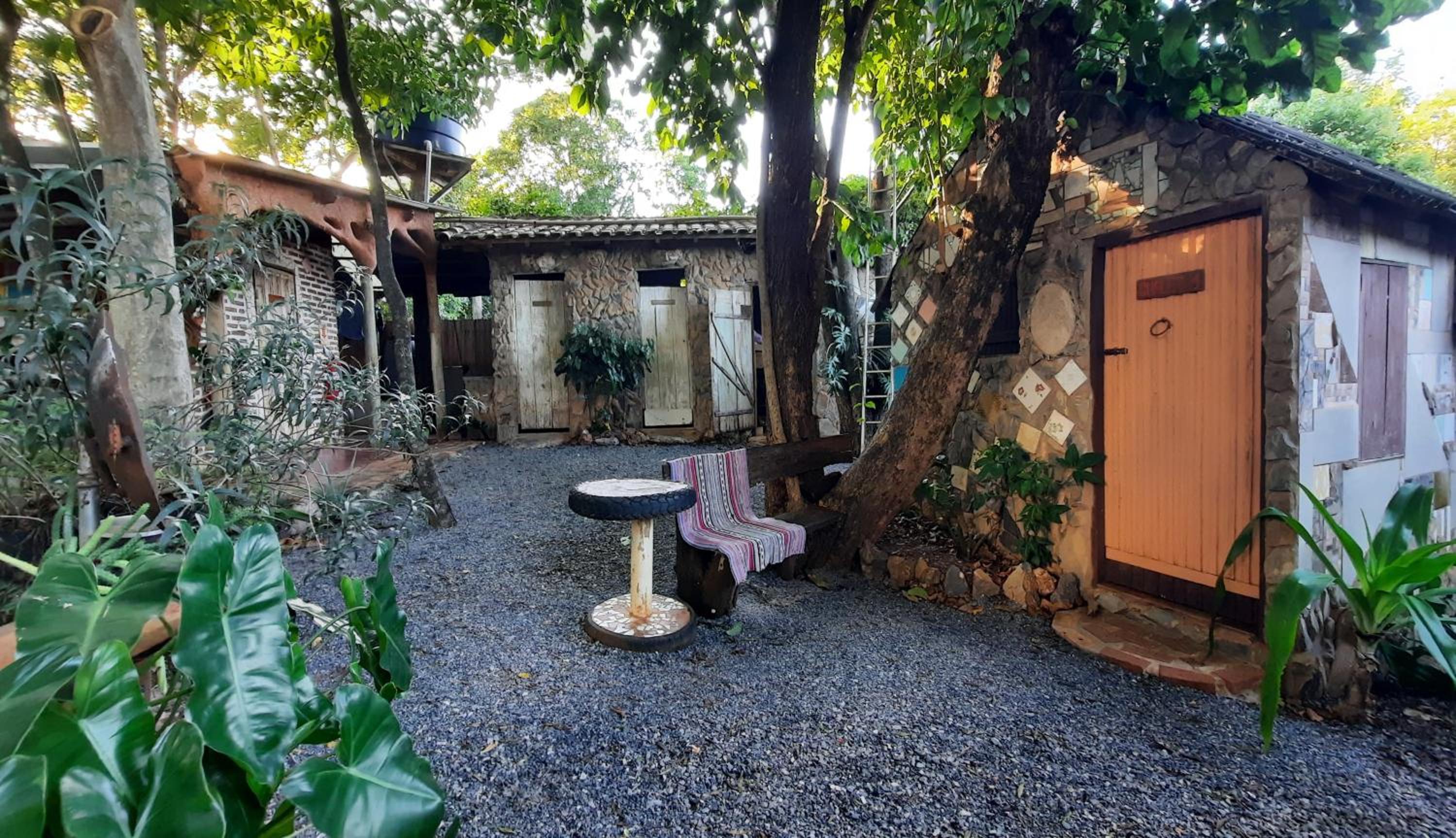 NOMADAS chalés, mini casinhas, bangalôs , área de camping e cozinha compartilhada