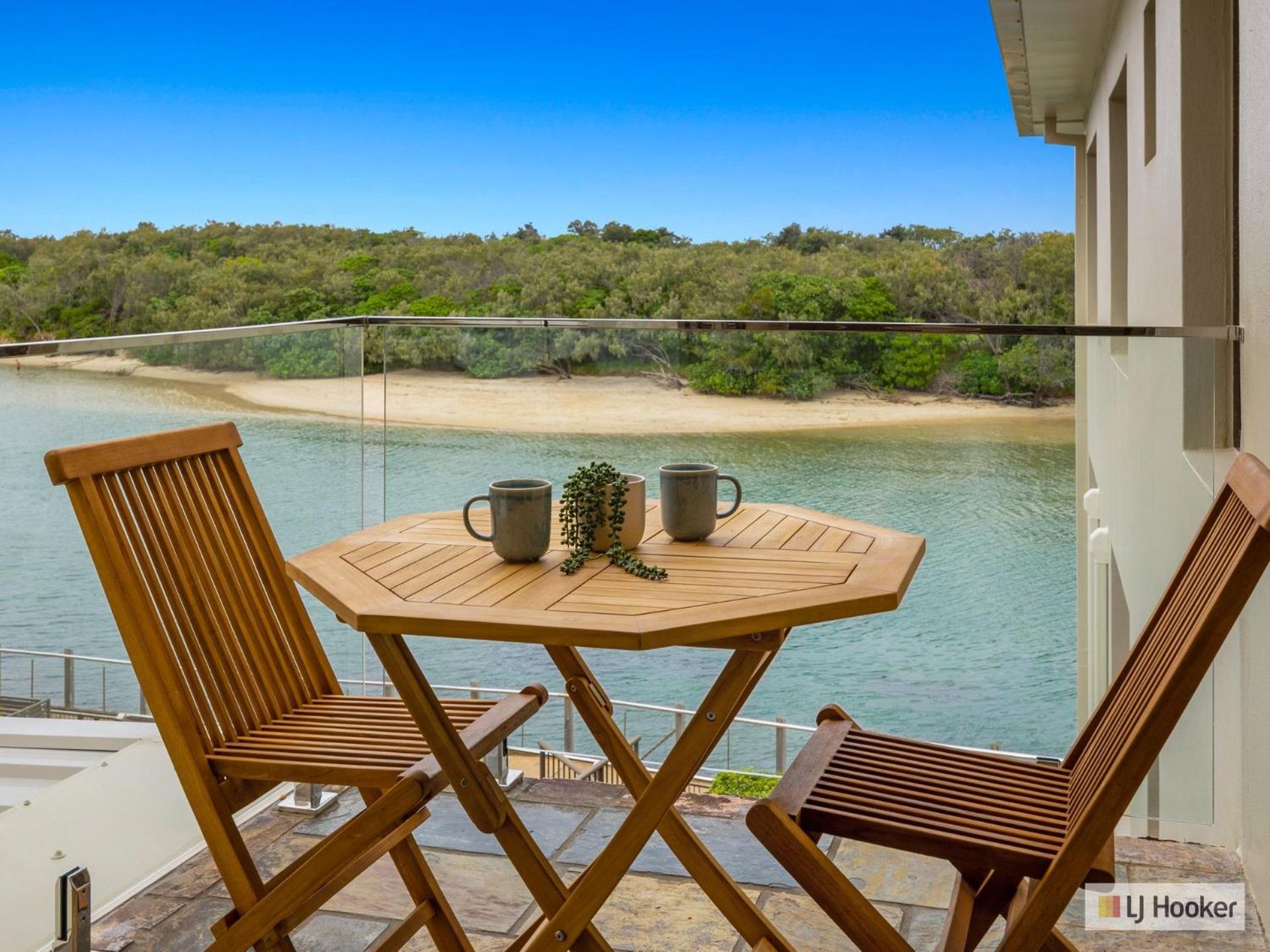 Coastal Creekfront with Pontoon Access