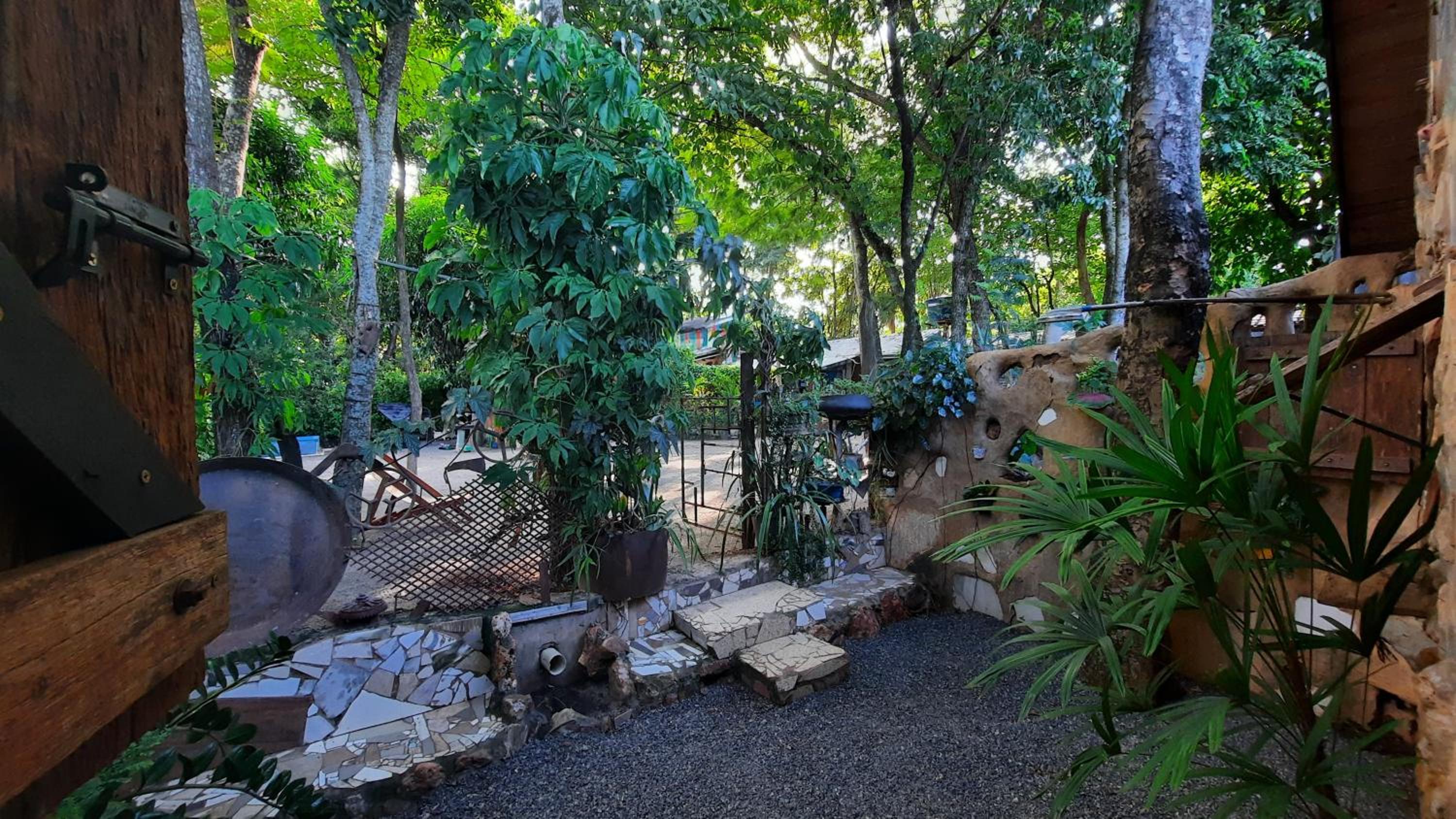 NOMADAS chalés, mini casinhas, bangalôs , área de camping e cozinha compartilhada