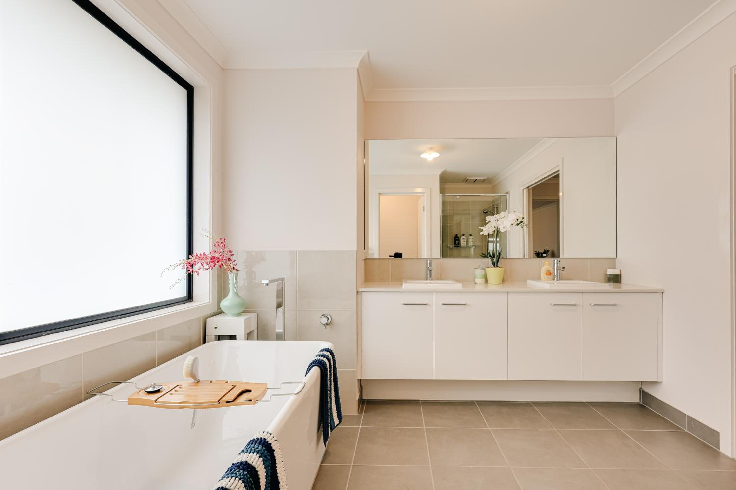 StayAU 5BR Contemporary Getaway Point Cook